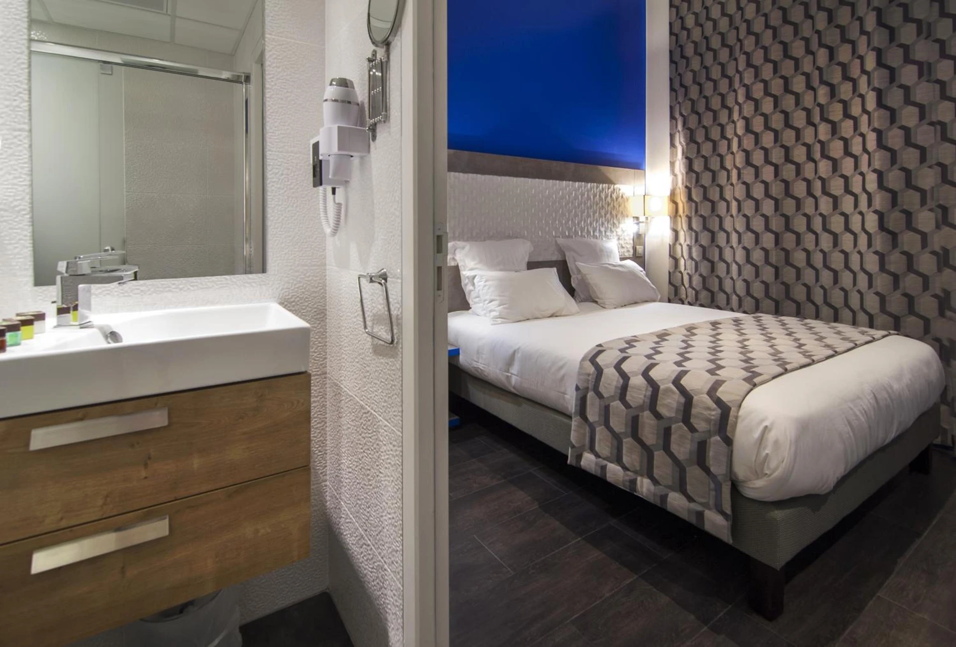 Chambre disponible pour un séminaire d'entreprise à Hôtel Carré Vieux Port - Marseille