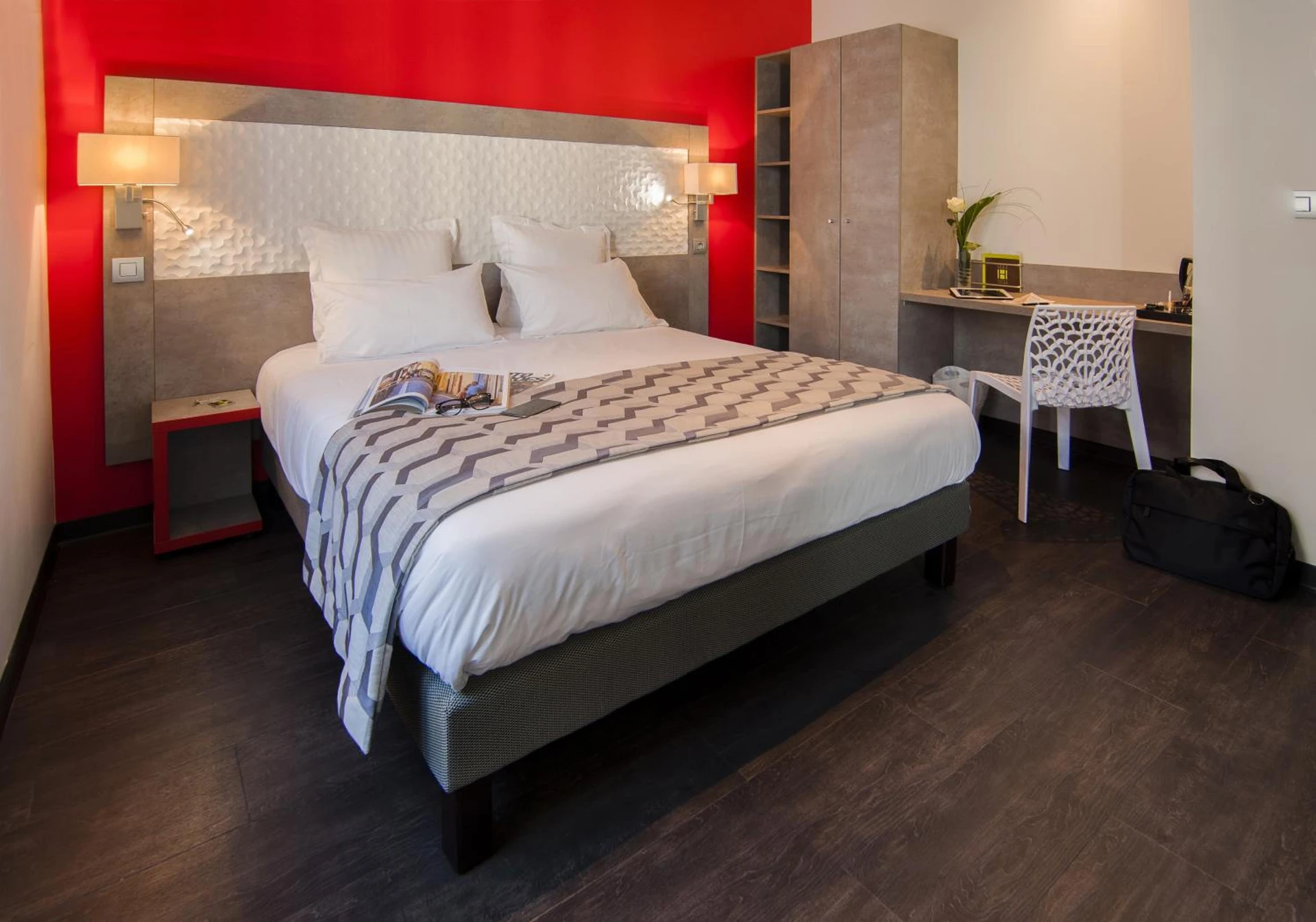 Magnifique chambre pour un séminaire d'entreprise à Hôtel Carré Vieux Port - Marseille