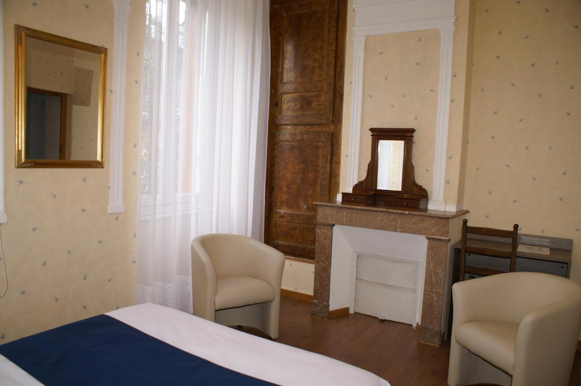 Chambre disponible pour un séminaire d'entreprise à Hôtel Céleste - Luchon
