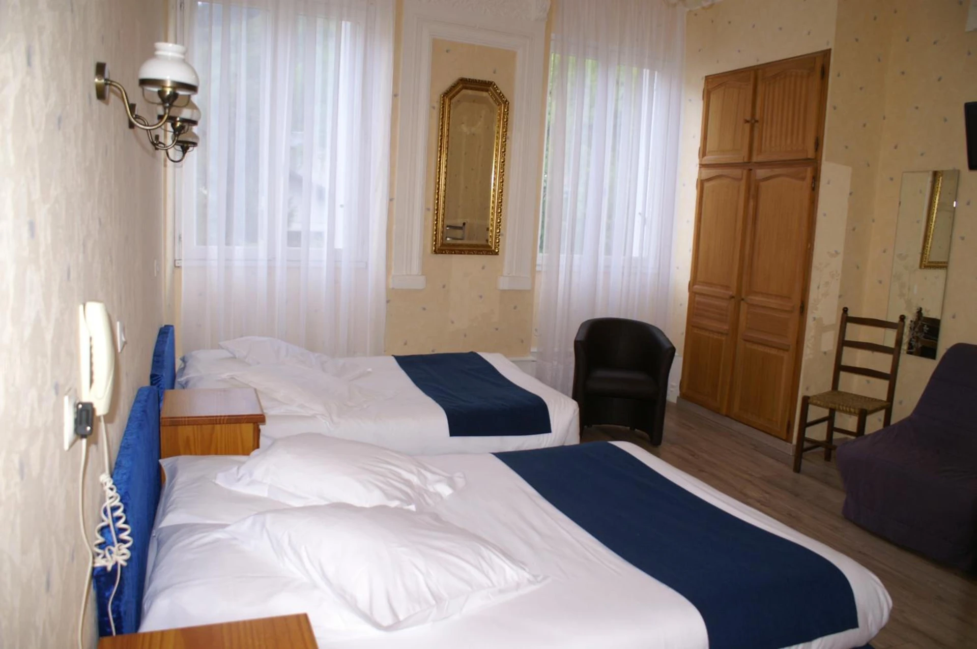 Magnifique chambre pour un séminaire d'entreprise à Hôtel Céleste - Luchon