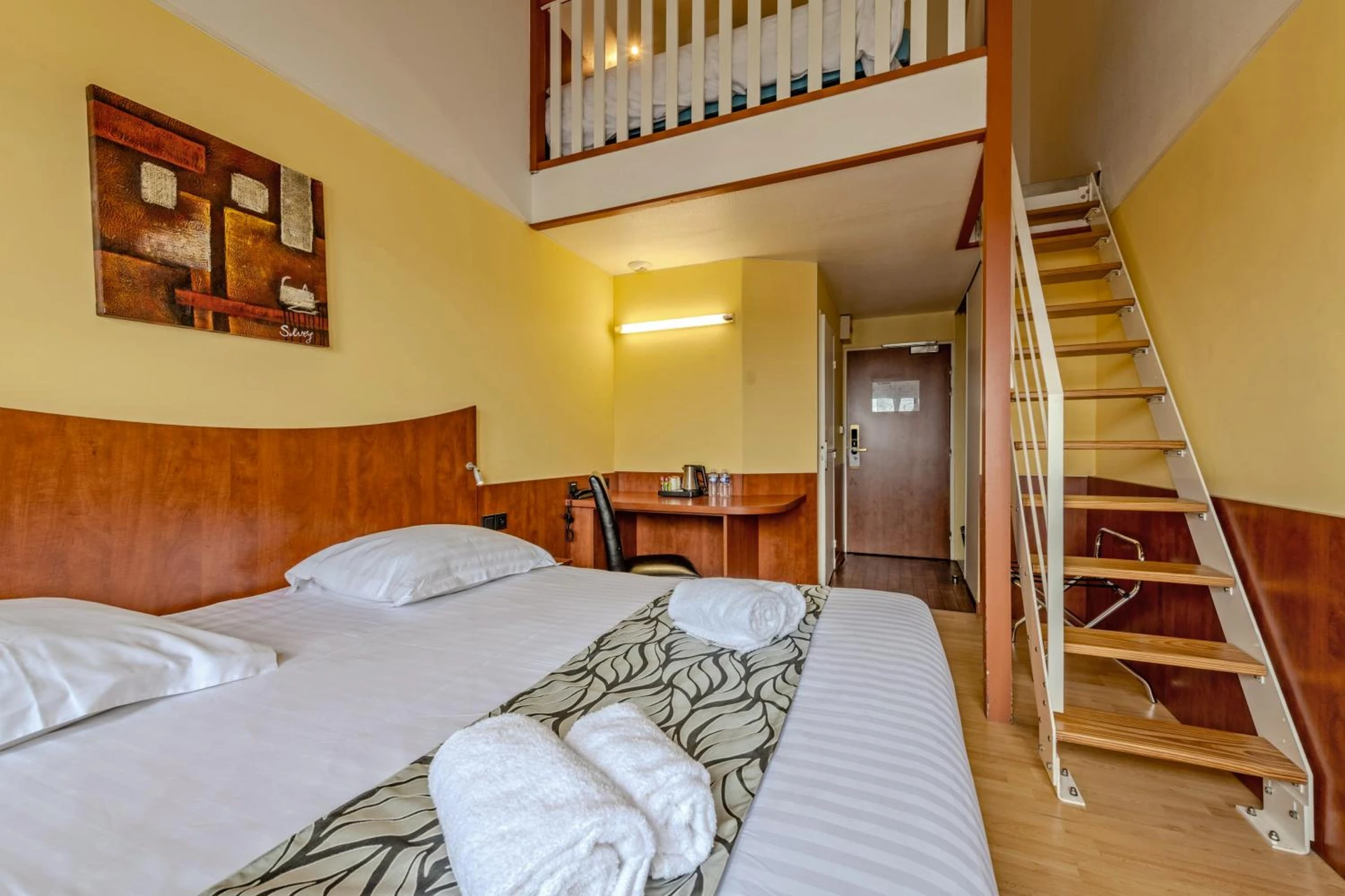Chambre disponible pour un séminaire d'entreprise à Logis Hotel Center - Brest