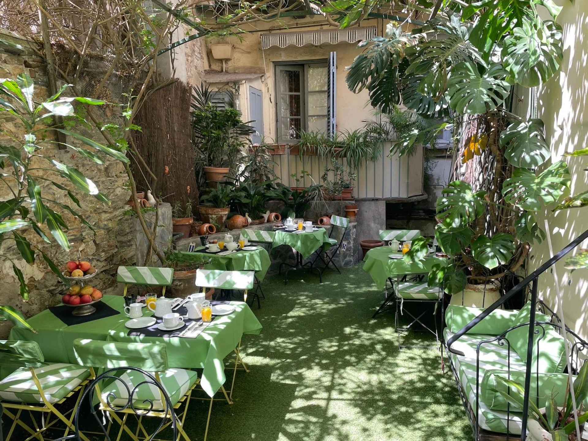Salle de séminaire à Hotel Central Bastia - Organiser un événement professionnel à Bastia