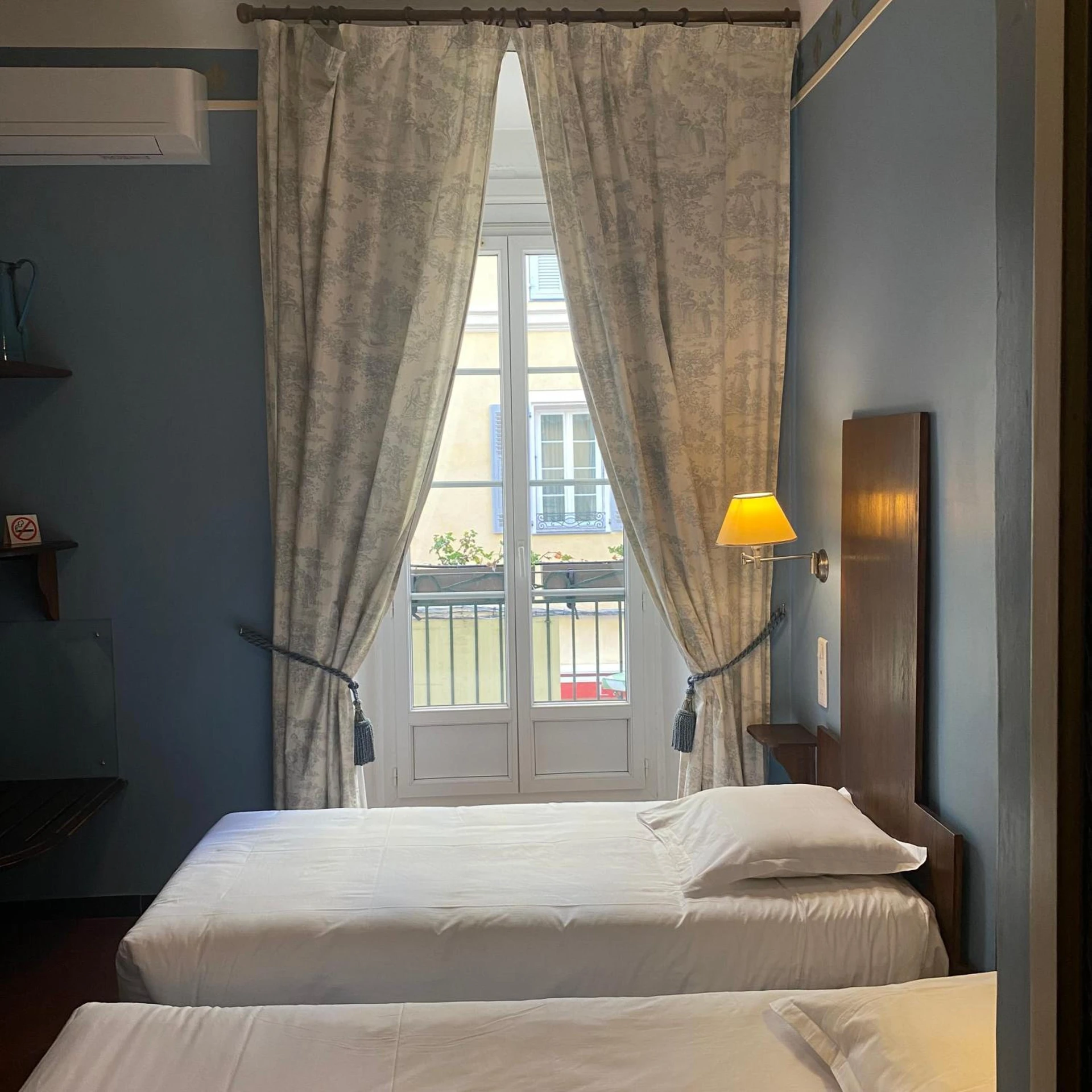 Magnifique chambre pour un séminaire d'entreprise à Hotel Central Bastia - Bastia
