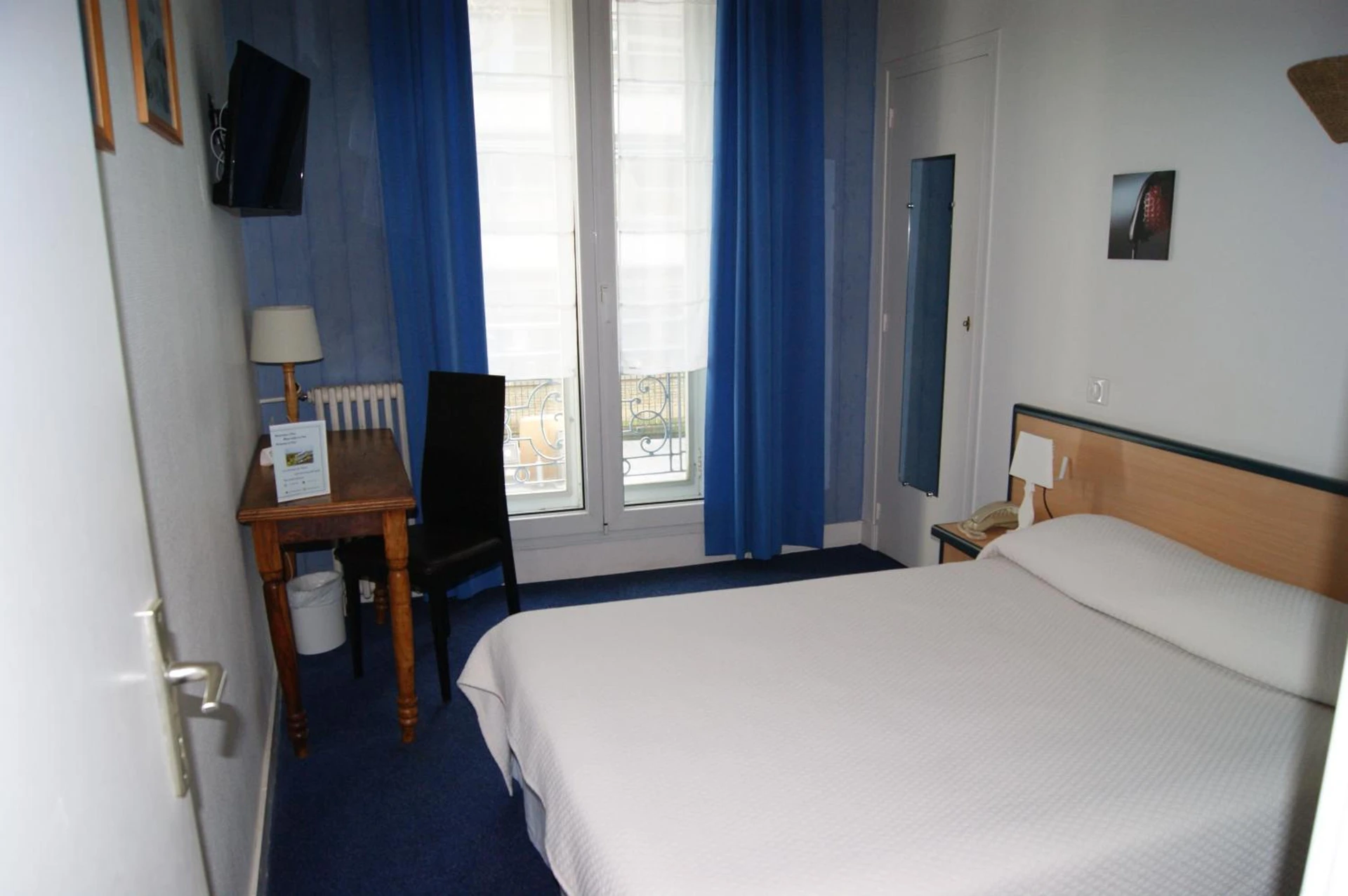 Chambre disponible pour un séminaire d'entreprise à Hôtel Central - Pau
