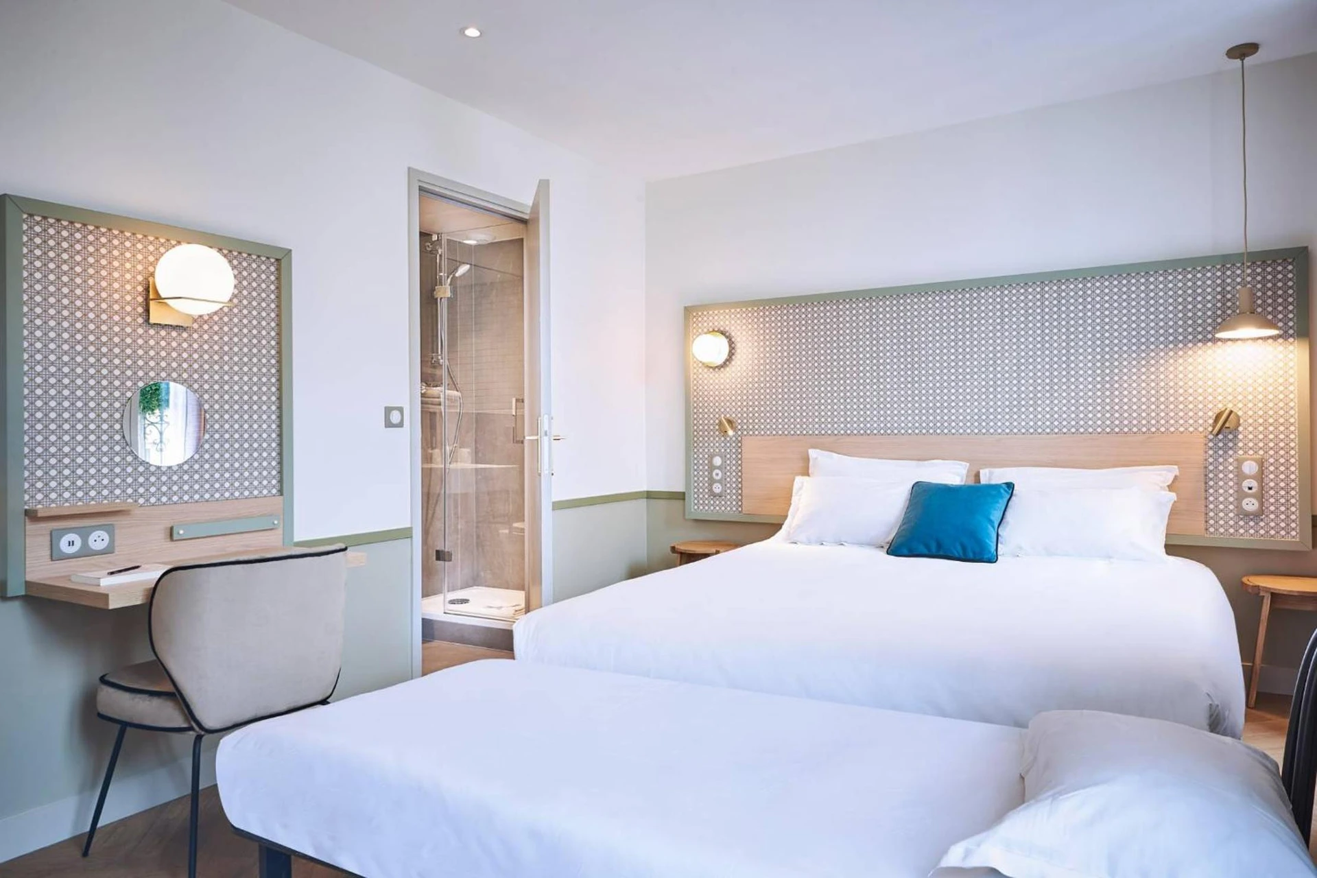 Chambre disponible pour un séminaire d'entreprise à Hotel Cervantes by Happyculture - Paris