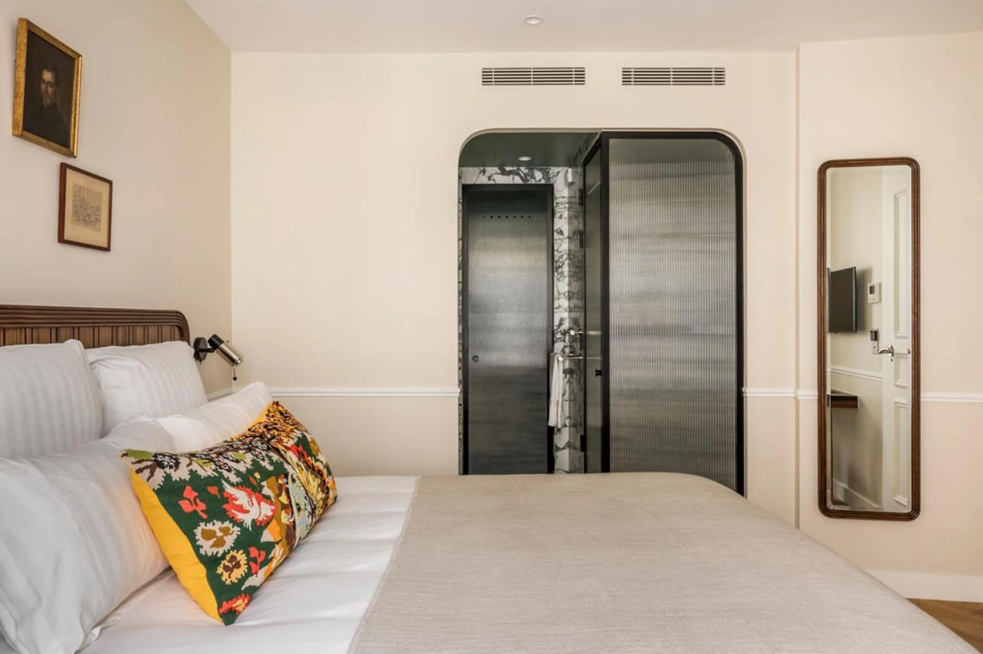 Magnifique chambre pour un séminaire d'entreprise à Hôtel Chamar - Paris