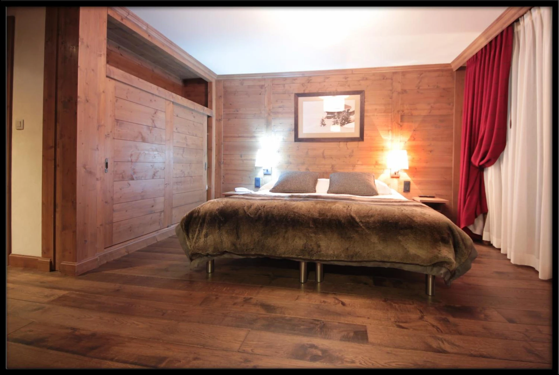 Magnifique chambre pour un séminaire d'entreprise à Hôtel Champs Fleuris Morzine - Morzine