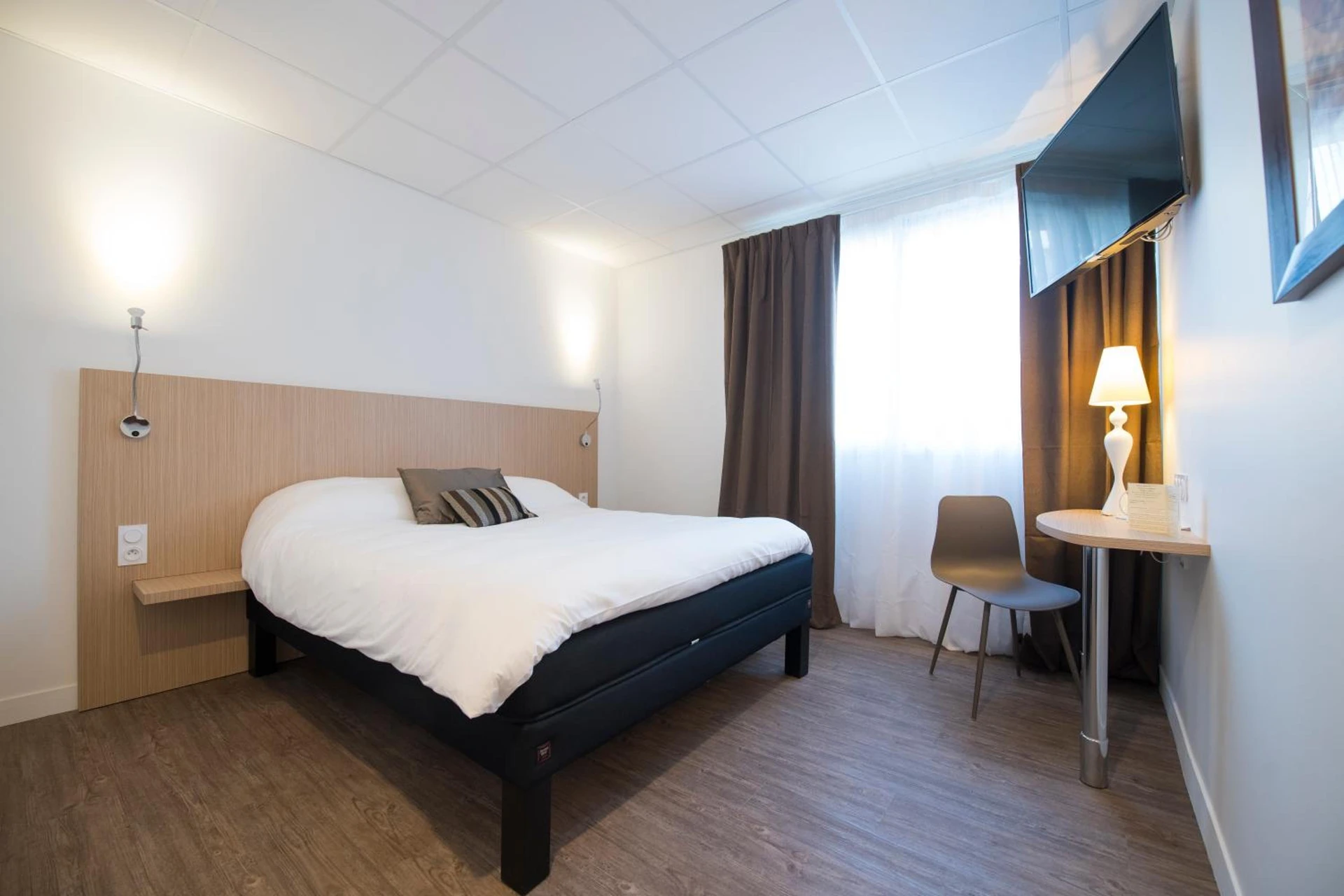 Chambre disponible pour un séminaire d'entreprise à The Originals City, Hôtel Chantecler, Le Mans - Le Mans
