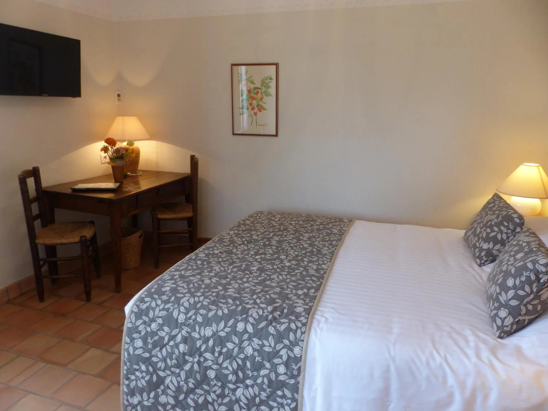 Chambre disponible pour un séminaire d'entreprise à Charembeau - Forcalquier