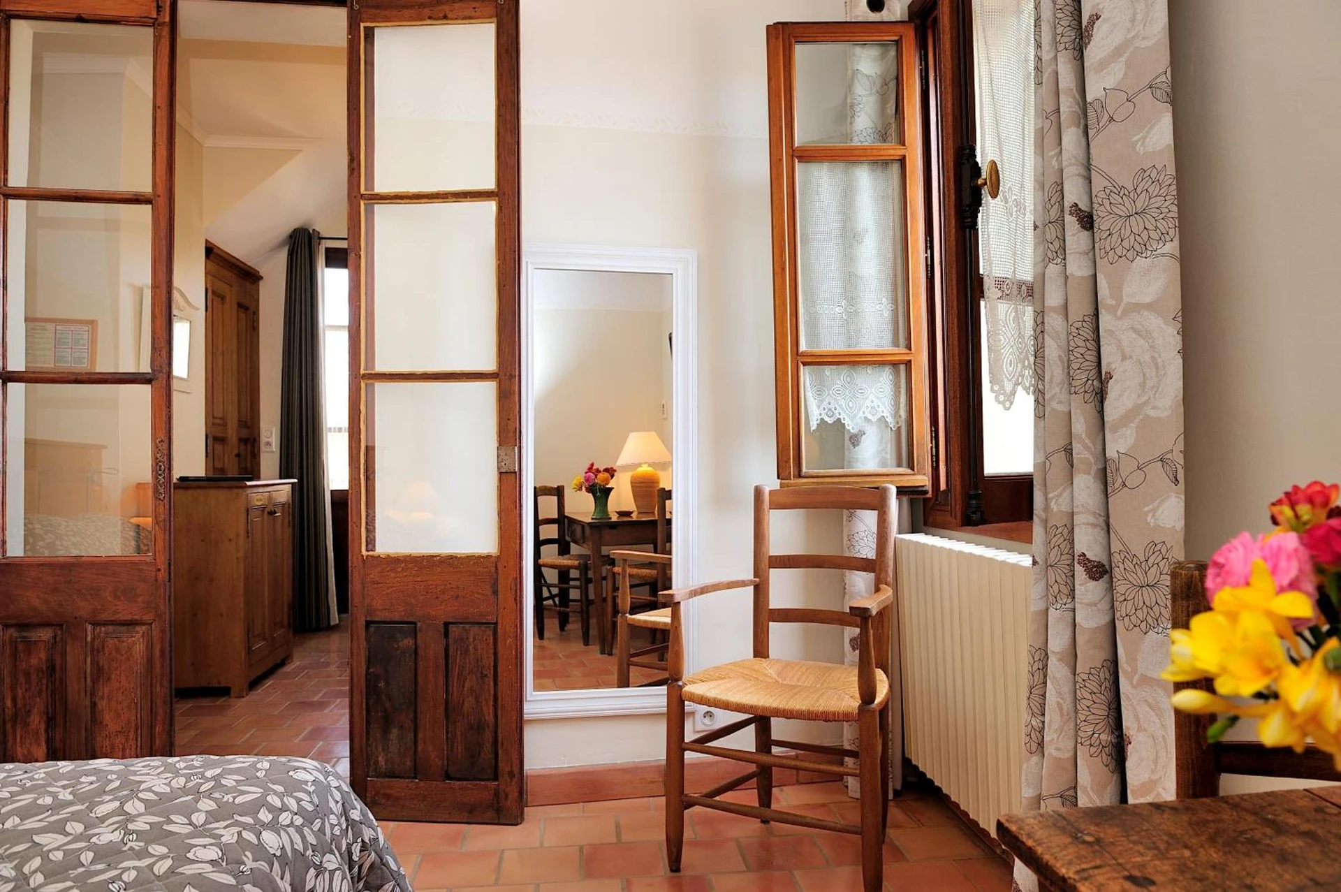 Magnifique chambre pour un séminaire d'entreprise à Charembeau - Forcalquier