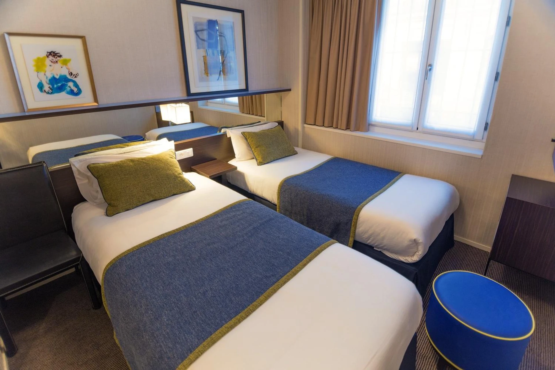 Chambre disponible pour un séminaire d'entreprise à Hôtel Charing Cross - Paris