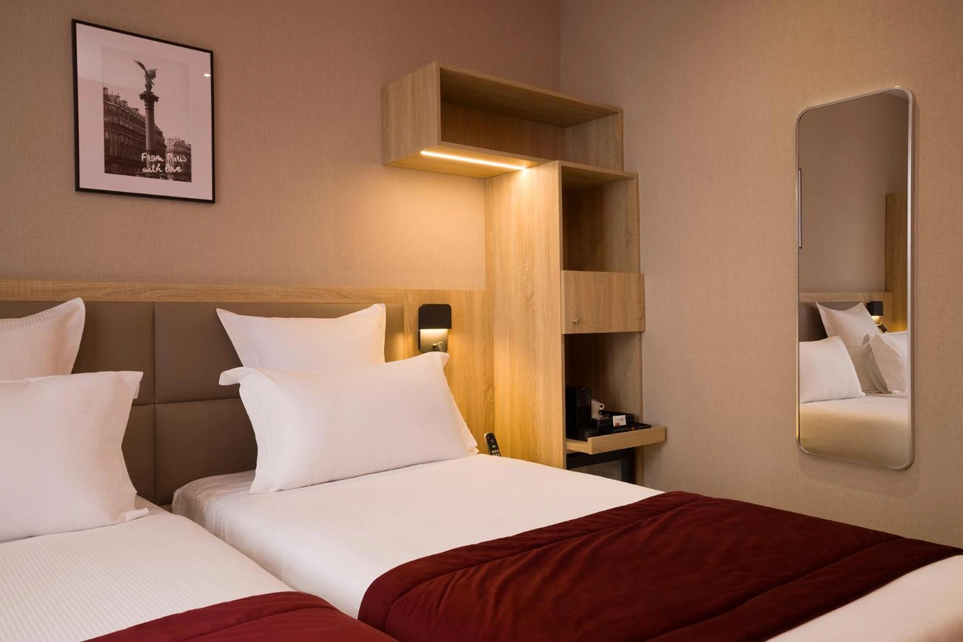 Chambre disponible pour un séminaire d'entreprise à Hotel Charlemagne - Neuilly-sur-Seine
