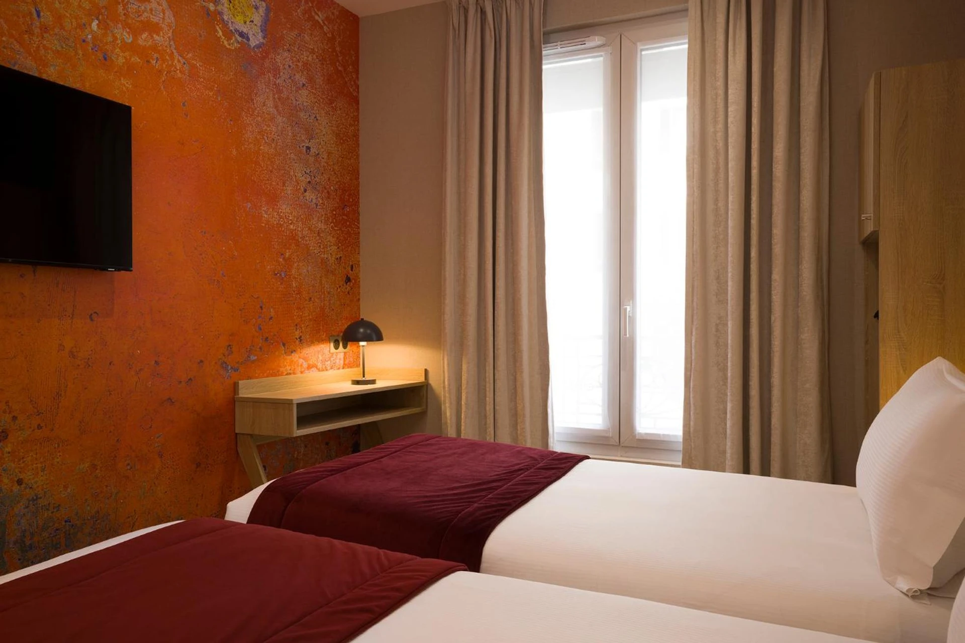 Magnifique chambre pour un séminaire d'entreprise à Hotel Charlemagne - Neuilly-sur-Seine