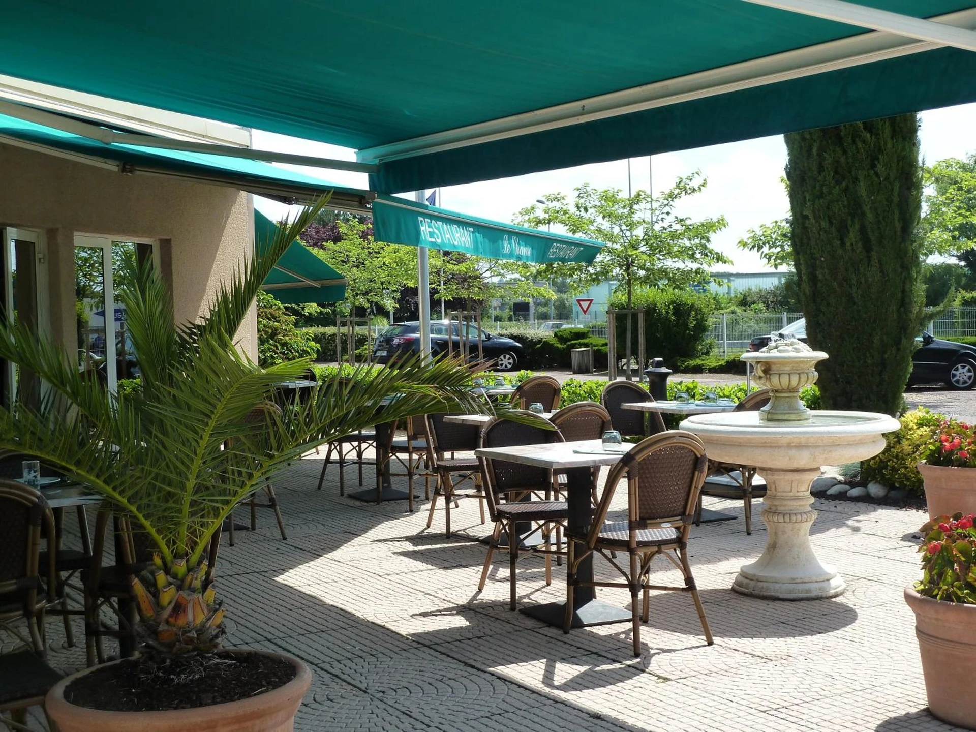 Organiser un séminaire d'entreprise : Charme Hotel en Beaujolais à belleville