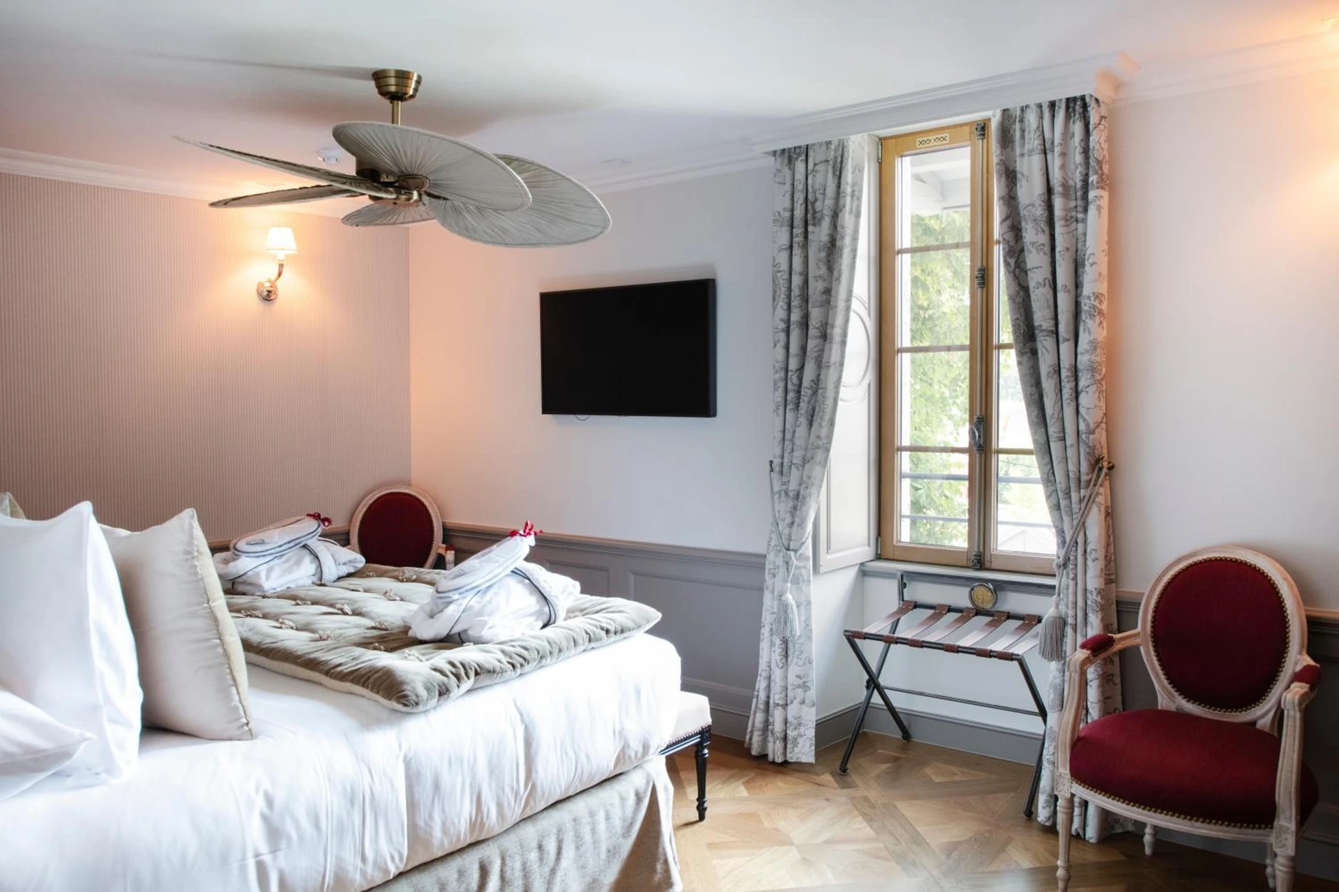 Magnifique chambre pour un séminaire d'entreprise à Château Brachet - Grésy-sur-Aix