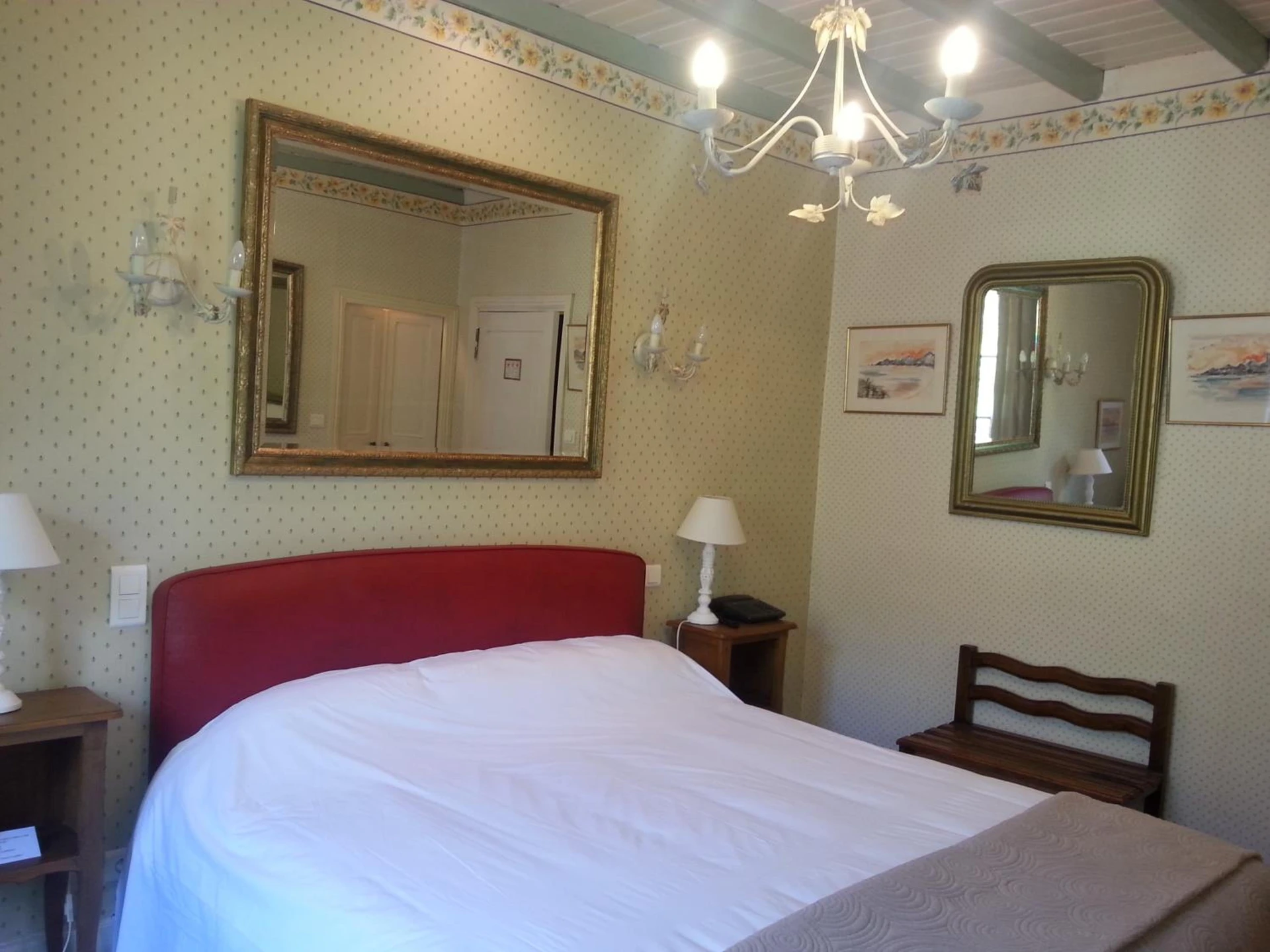 Chambre disponible pour un séminaire d'entreprise à Chateau d'Ayres - Hôtel & Spa - Meyrueis