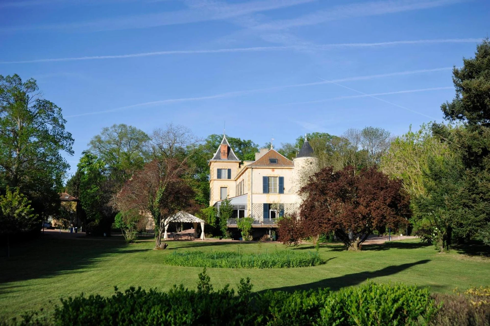 Organiser un séminaire d'entreprise : Château de Champlong Table Hôtel **** Golf & Spa à villerest