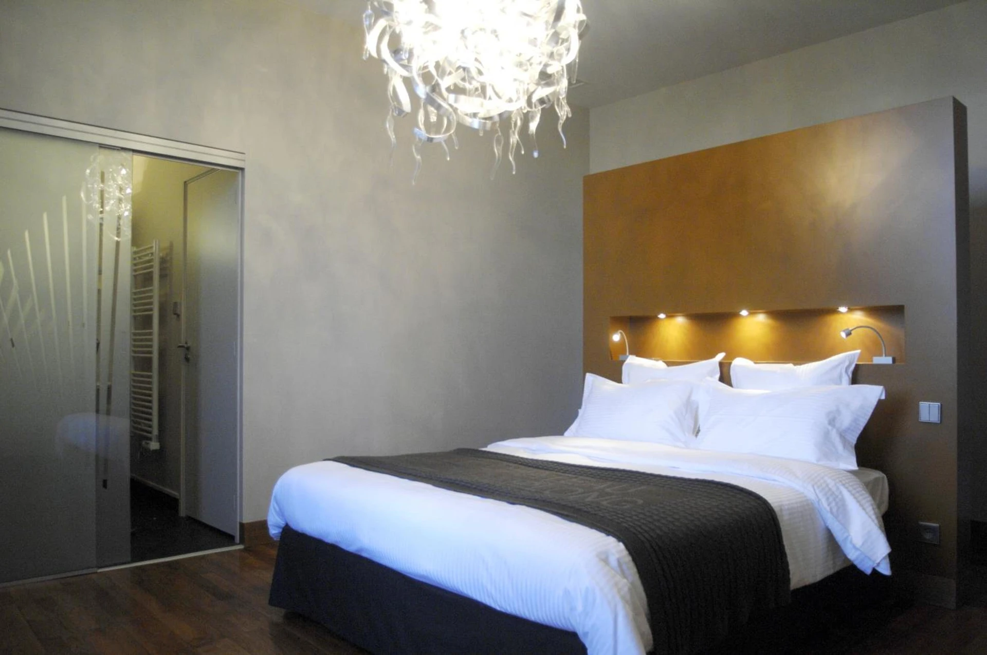 Chambre disponible pour un séminaire d'entreprise à Château de Champlong Table Hôtel **** Golf & Spa - Villerest