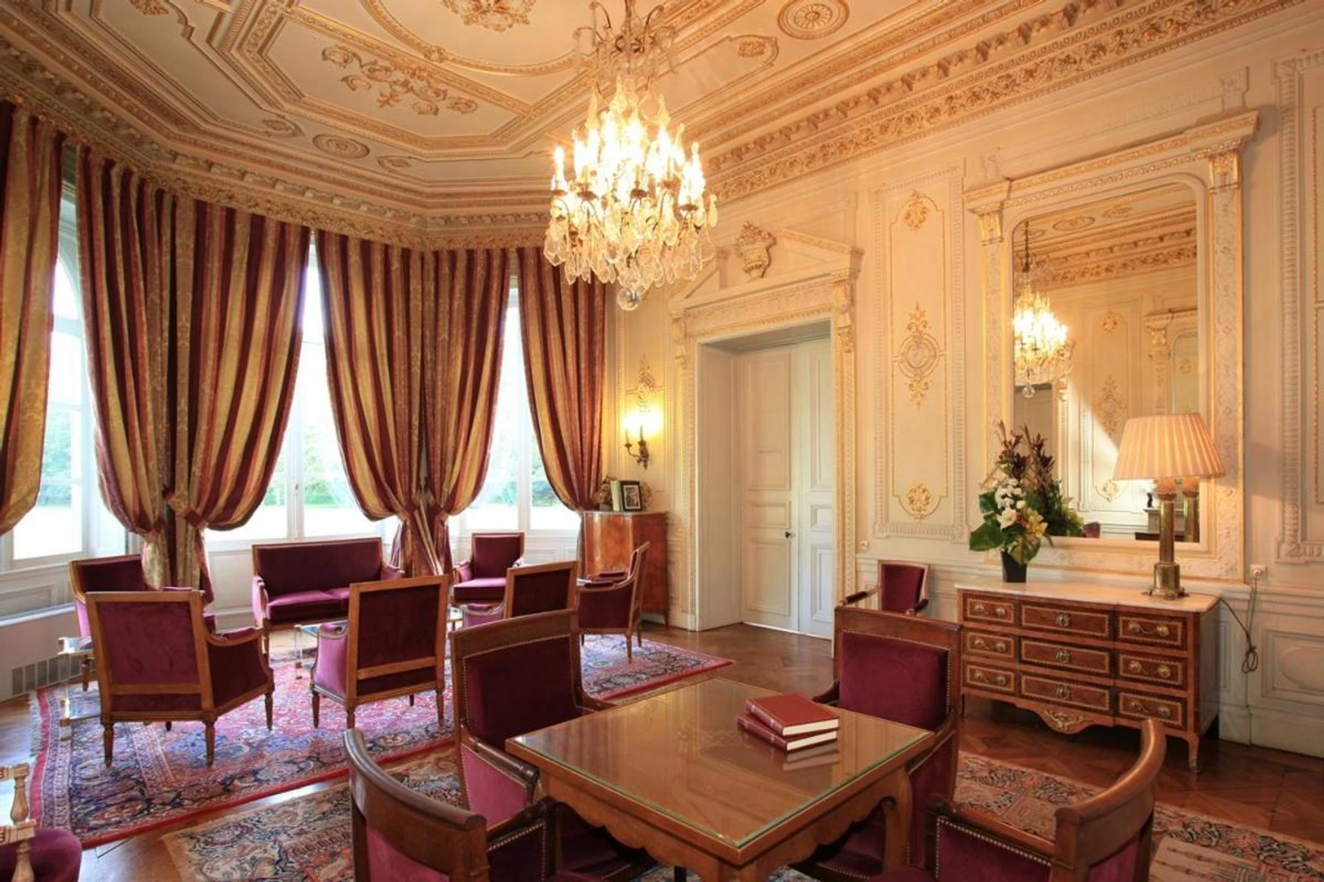 Organiser un séminaire d'entreprise : Château De La Motte Fenelon à cambrai