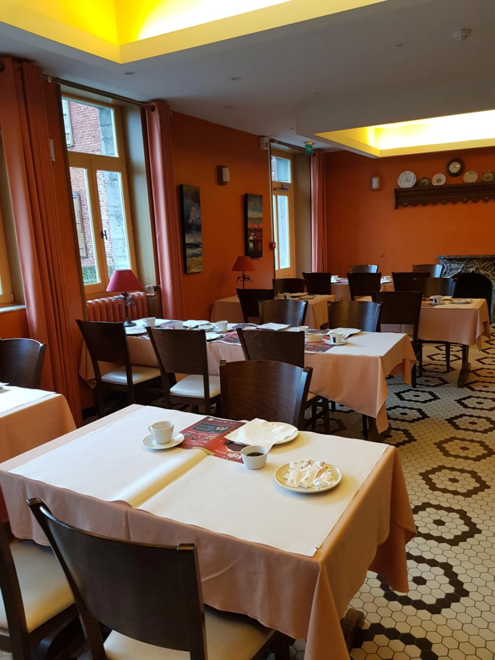 Organiser un séminaire d'entreprise : LOGIS - Château de la Motte - Hôtel & Restaurant à liessies