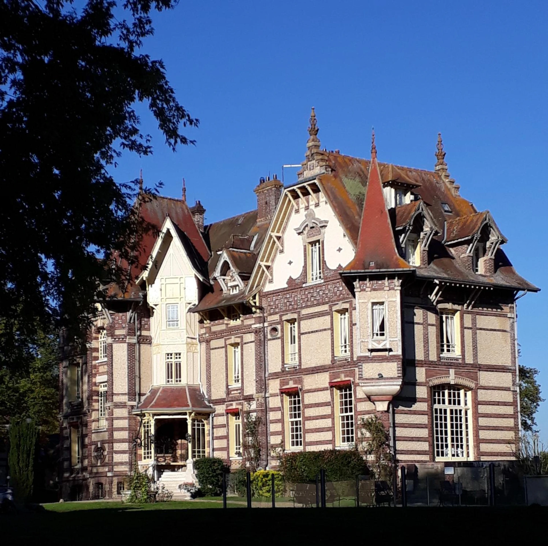 Organiser un séminaire d'entreprise : Château de la Râpée Hôtel restaurant à bazincourt-sur-epte