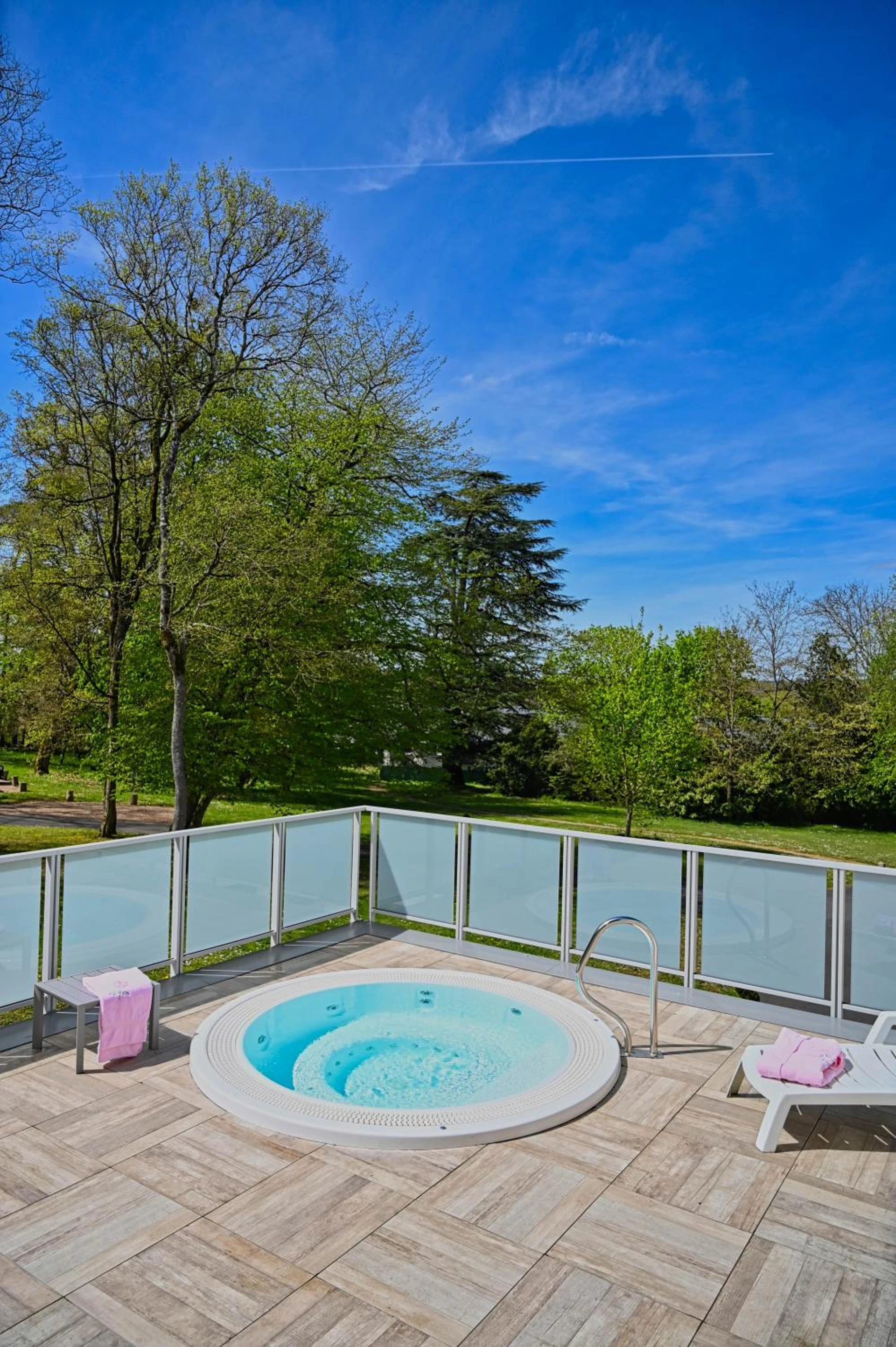 Organiser un séminaire d'entreprise : Chateau de la Rozelle à cellettes