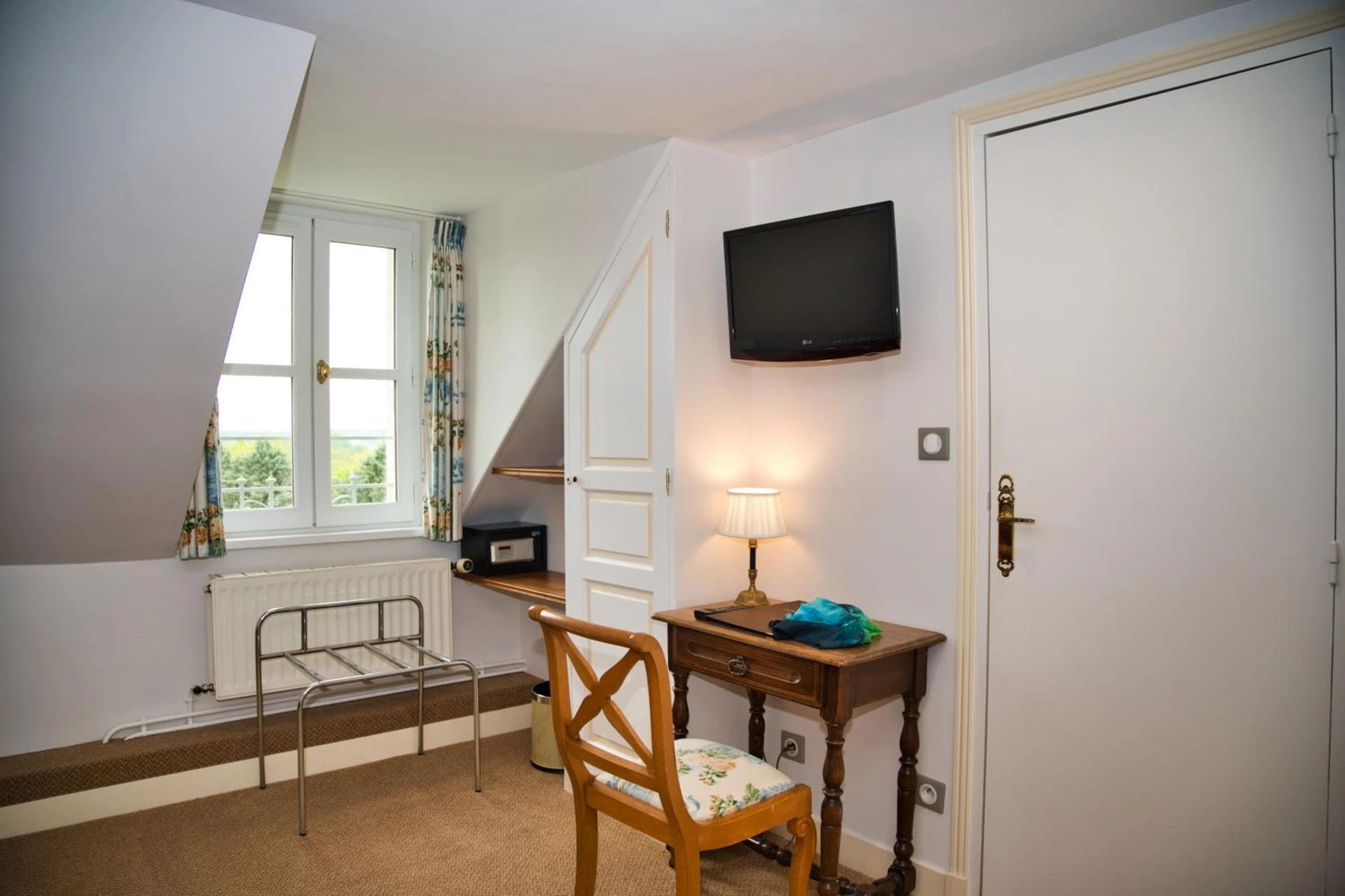 Chambre disponible pour un séminaire d'entreprise à Chateau de la Rozelle - Cellettes
