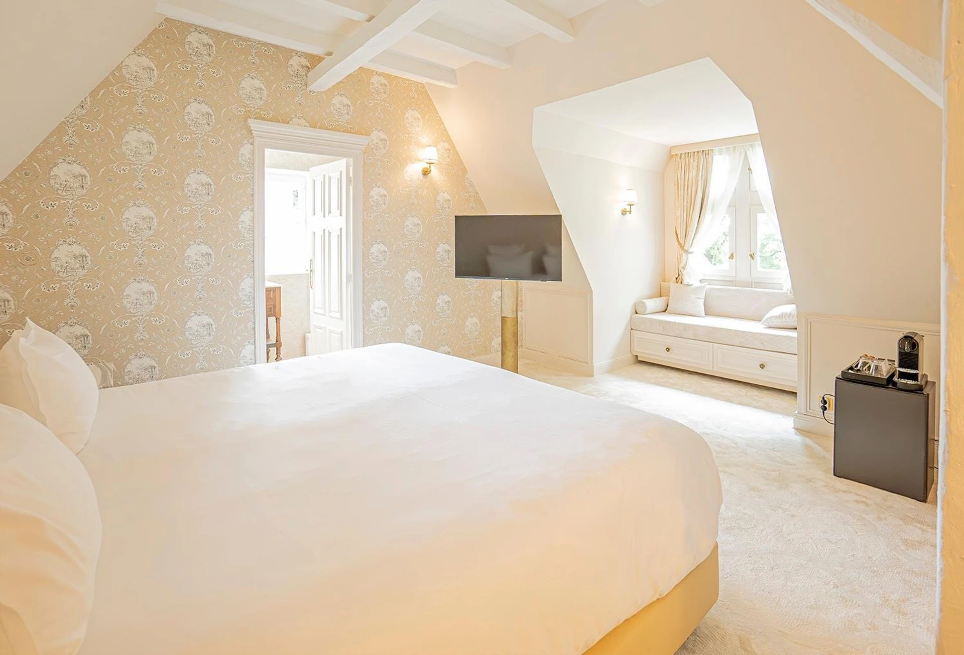 Magnifique chambre pour un séminaire d'entreprise à Château De Noirieux - Briollay