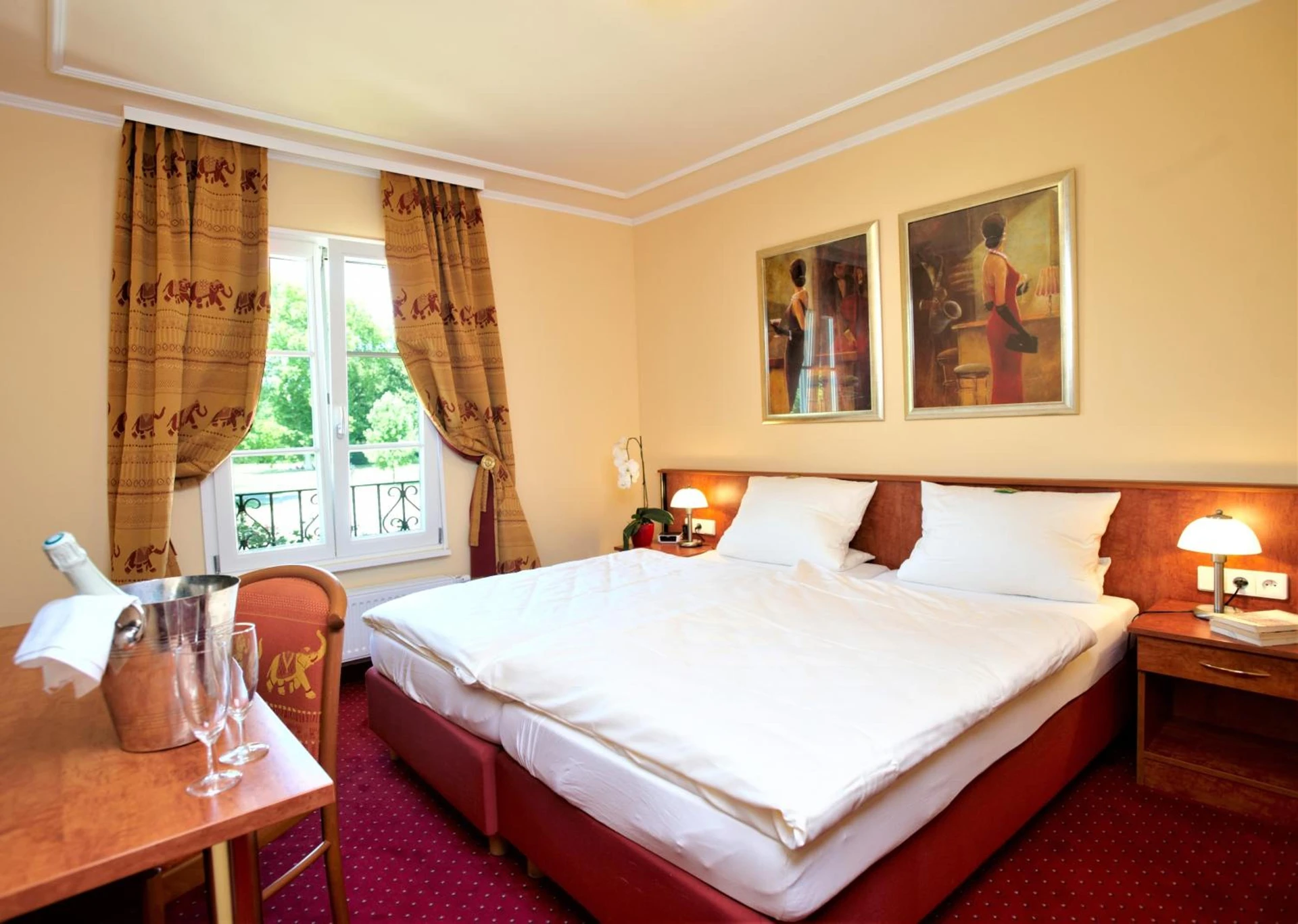 Chambre disponible pour un séminaire d'entreprise à Château de Pourtalès - Strasbourg