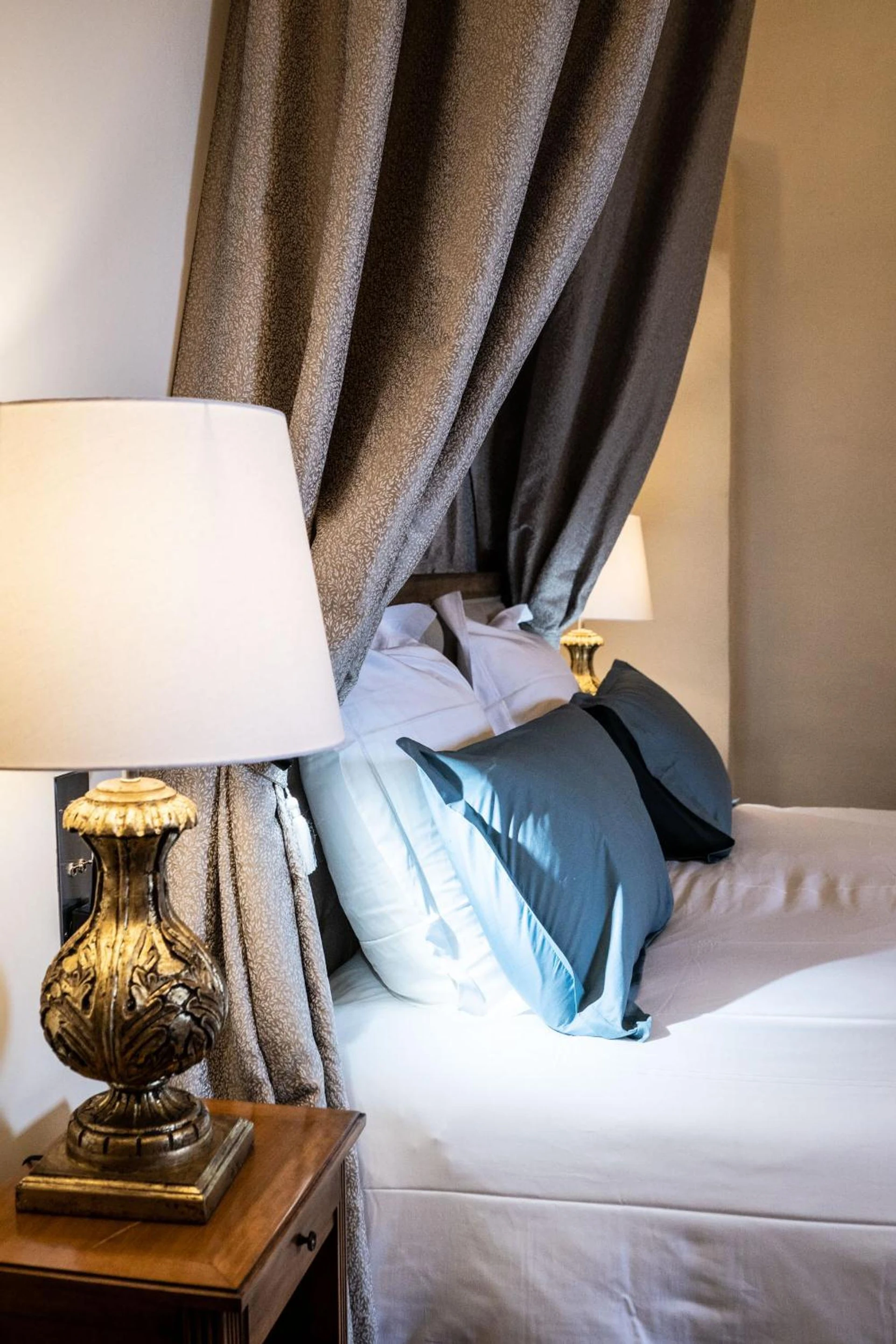 Chambre disponible pour un séminaire d'entreprise à Château de Saint Vidal - Saint-Vidal