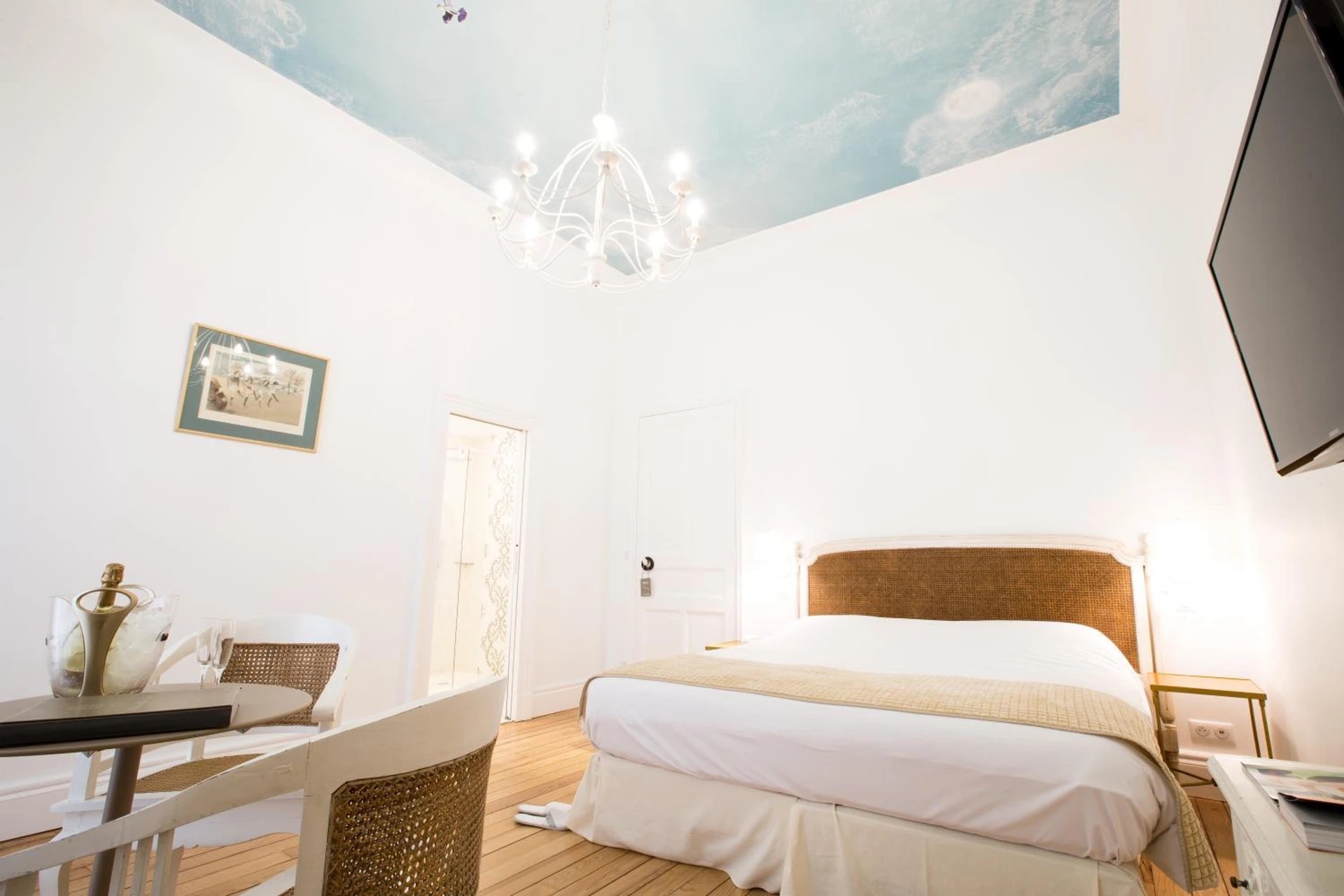 Chambre disponible pour un séminaire d'entreprise à Château du Clair de Lune - Boutique Luxury Hotel - Biarritz
