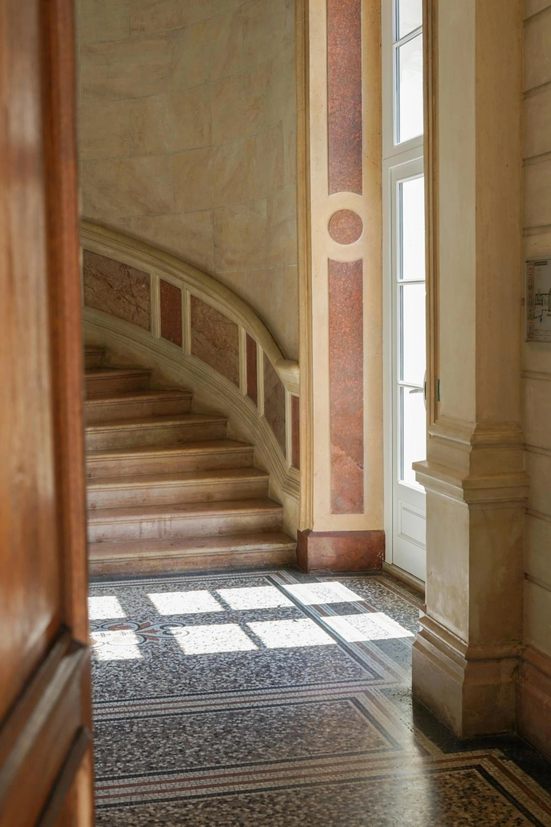 Organiser un séminaire d'entreprise : Château Sainte Sabine à sainte-sabine