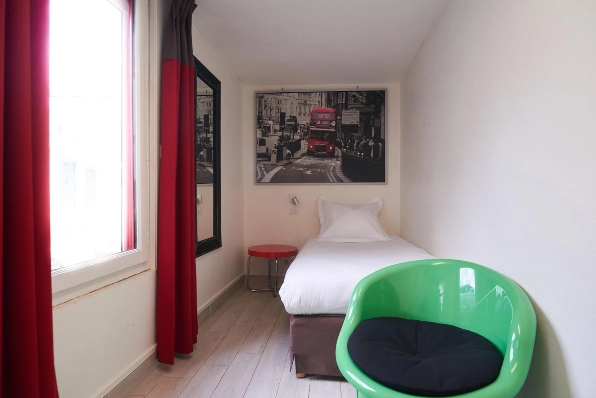 Ambiance de travail pour séminaire d'entreprise à Logis Hotel Chateaubriand - Nantes