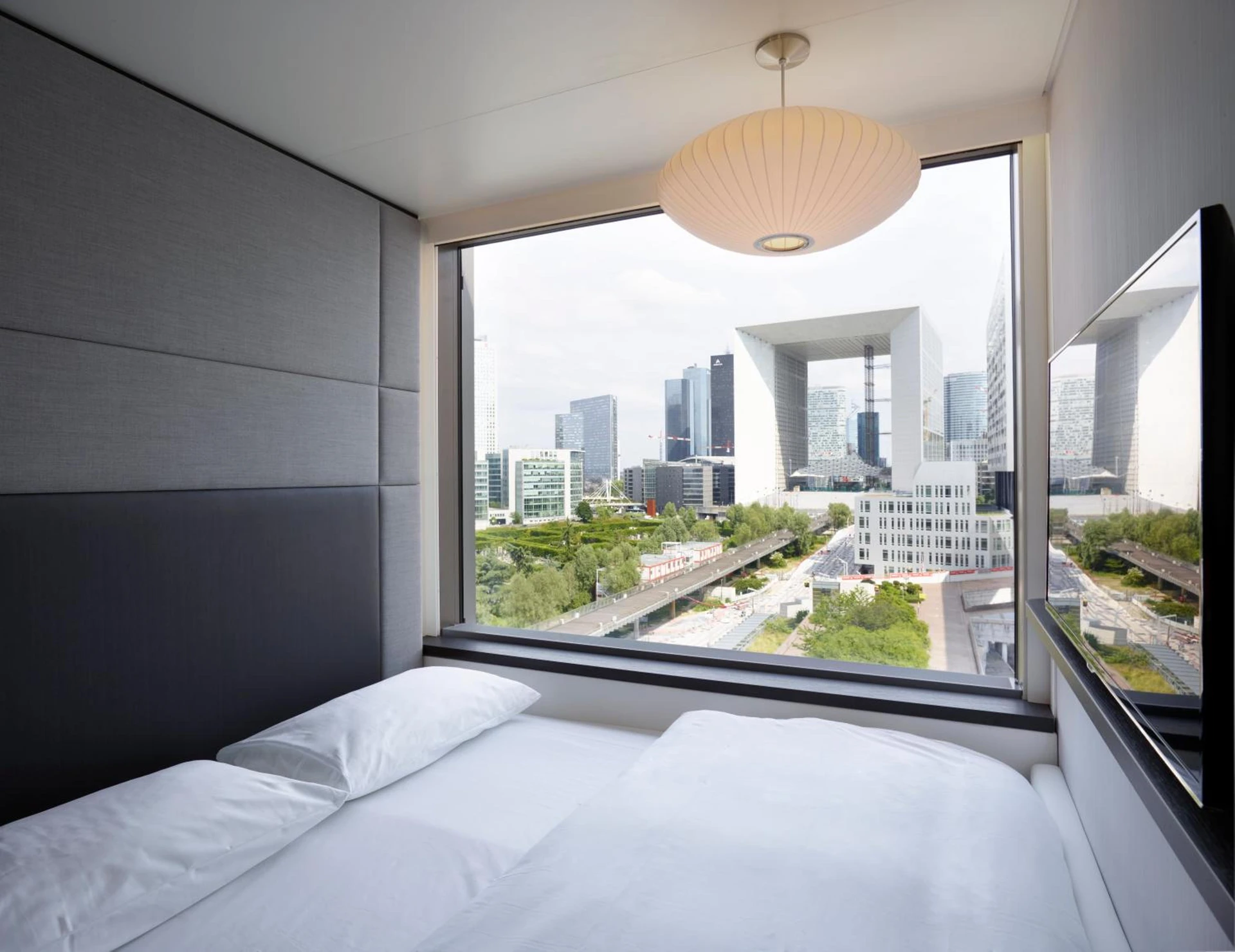 Chambre disponible pour un séminaire d'entreprise à citizenM Paris La Défense - Nanterre