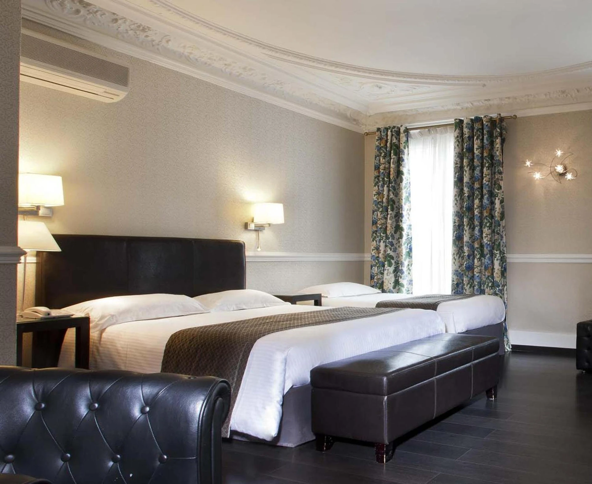 Ambiance de travail pour séminaire d'entreprise à Hotel Claude Bernard Saint-Germain - Paris