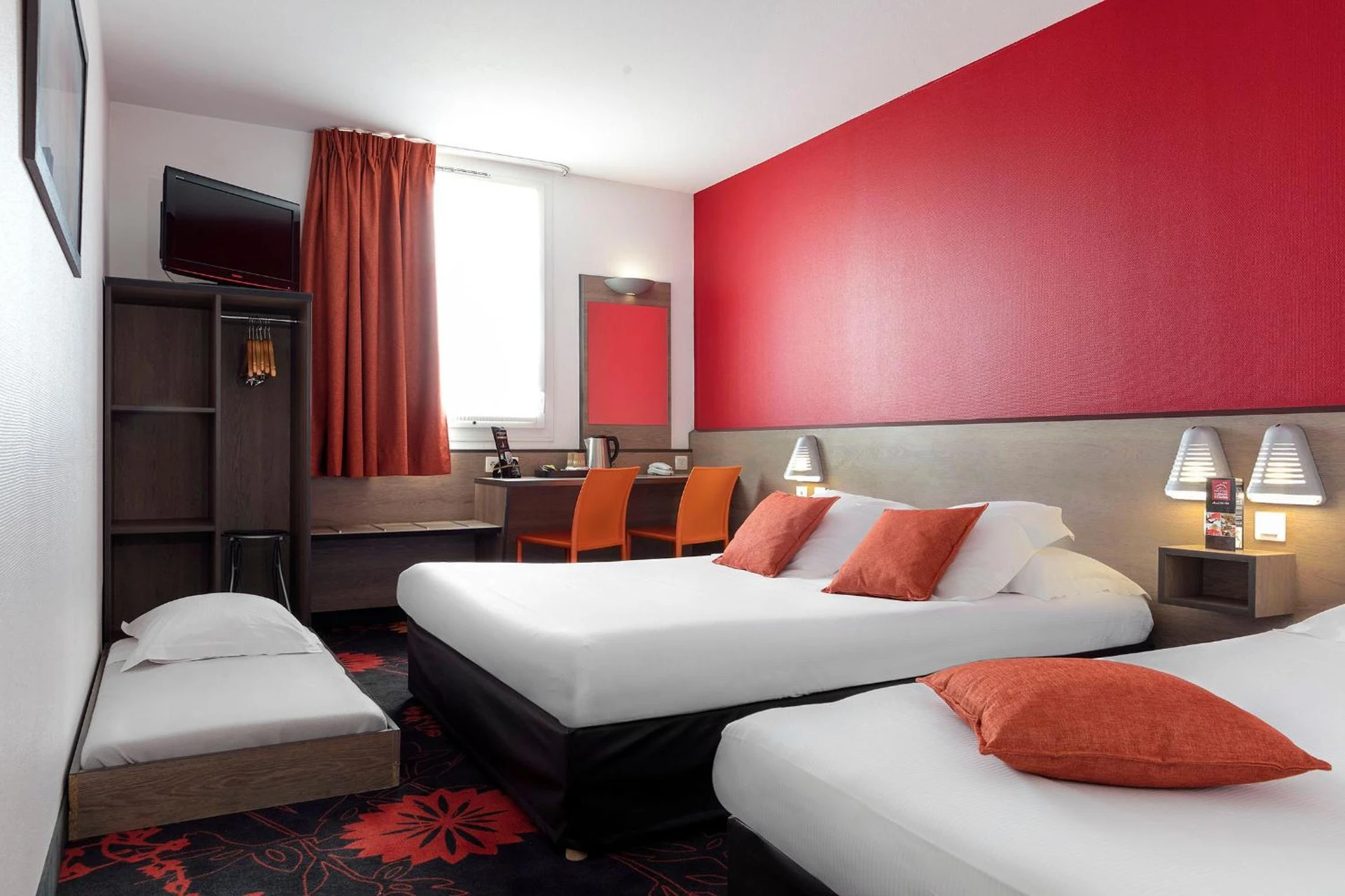 Chambre à Hotel Clermont Estaing - Organiser un séminaire d'entreprise à Clermont-Ferrand