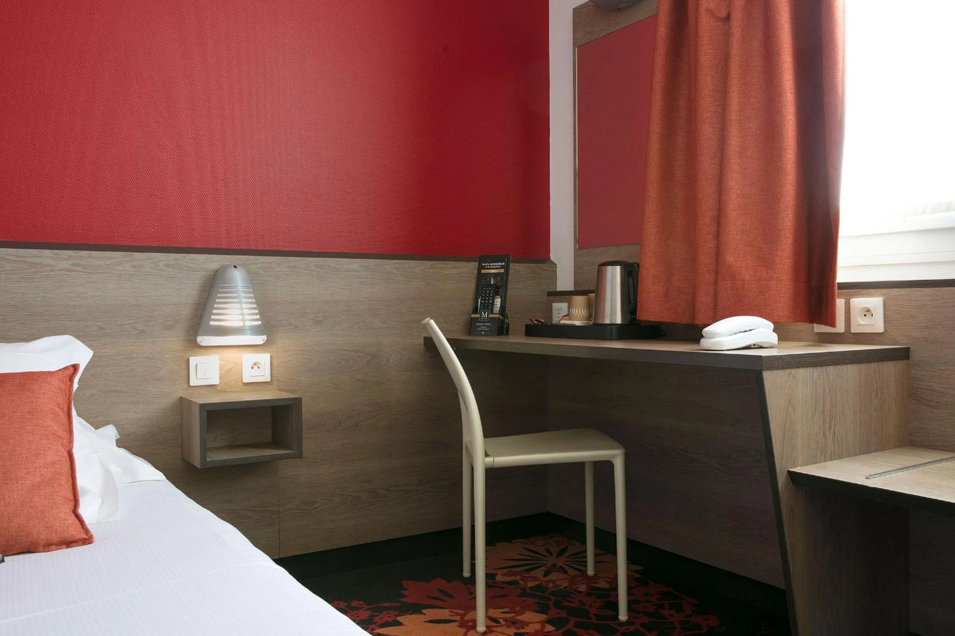 Magnifique chambre pour un séminaire d'entreprise à Hotel Clermont Estaing - Clermont-Ferrand