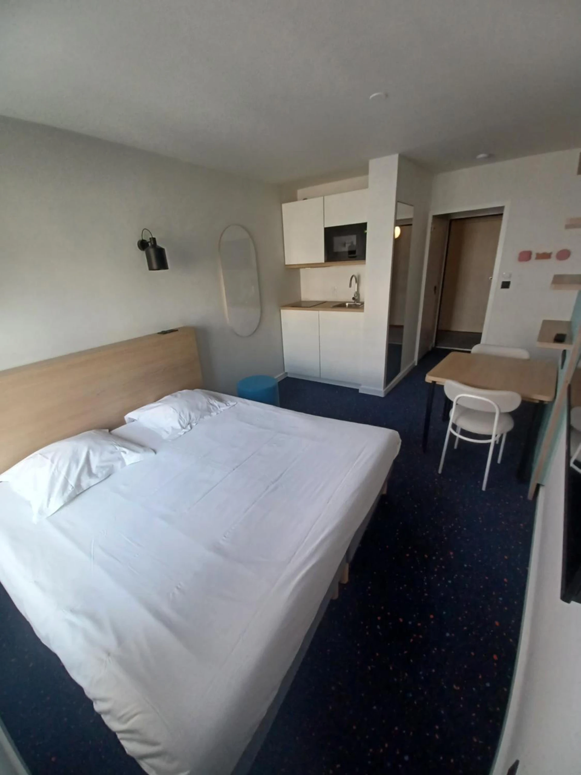 Chambre disponible pour un séminaire d'entreprise à Appart'Hôtel Lauréades Clermont-Ferrand Centre Jaude - Clermont-Ferrand