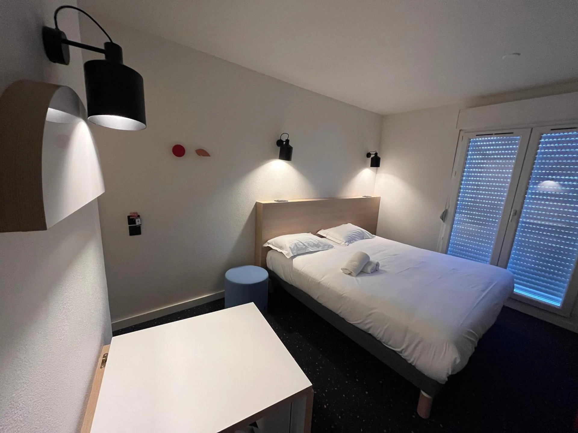 Magnifique chambre pour un séminaire d'entreprise à Appart'Hôtel Lauréades Clermont-Ferrand Centre Jaude - Clermont-Ferrand