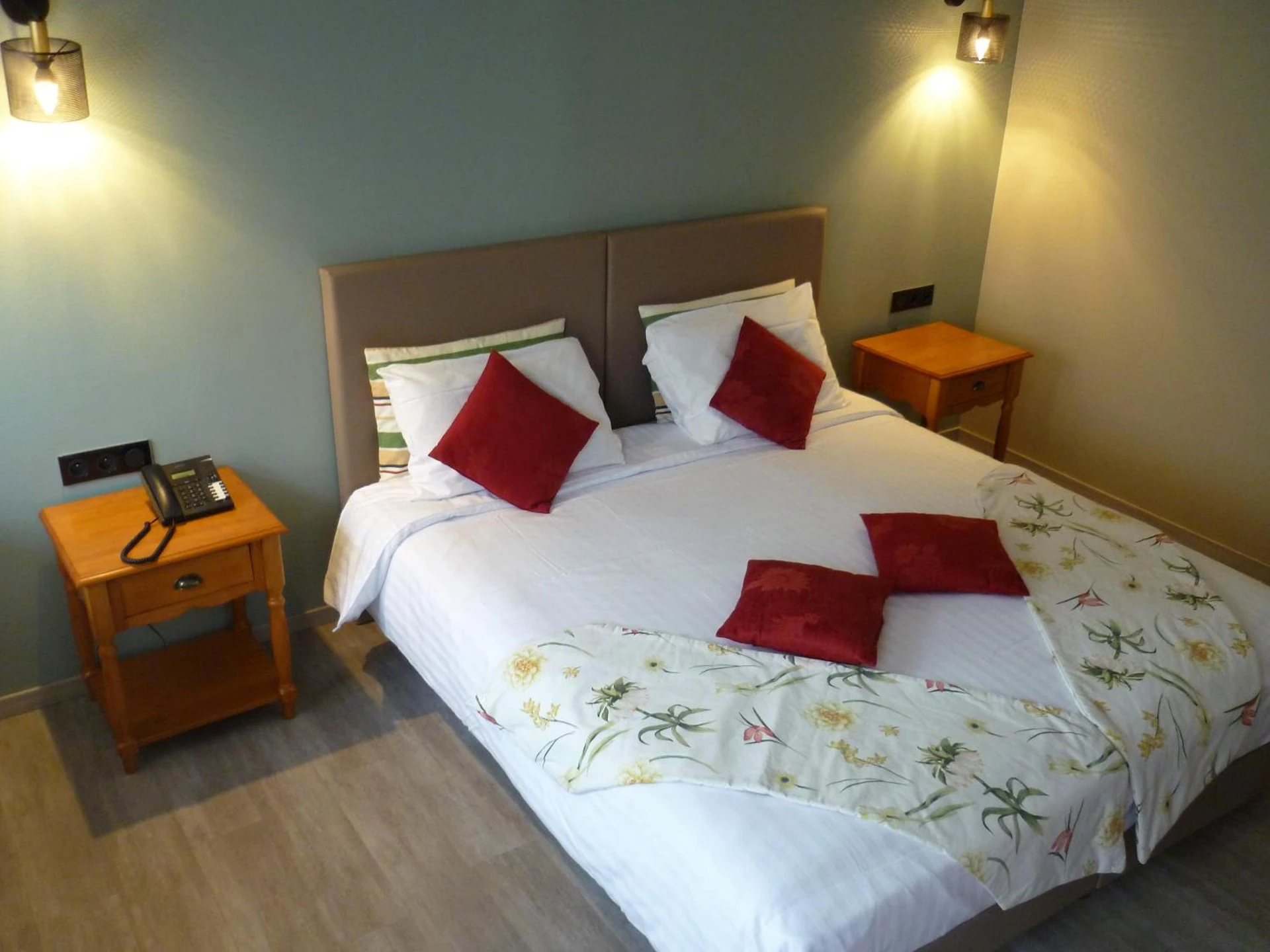 Chambre disponible pour un séminaire d'entreprise à The Originals Boutique, Hôtel Clos Sainte Marie, Nevers - Nevers