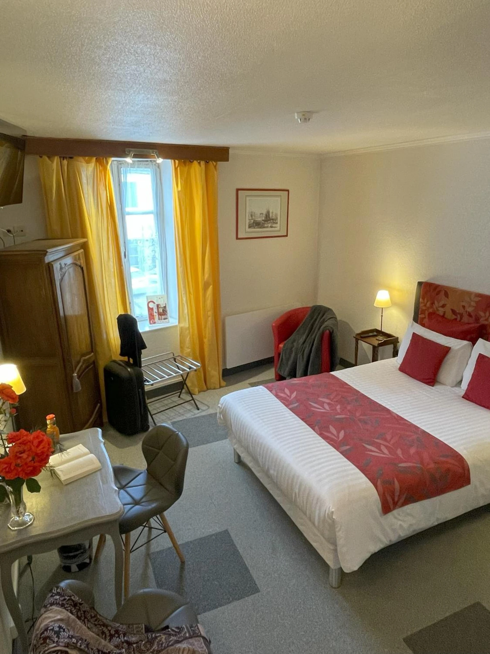 Magnifique chambre pour un séminaire d'entreprise à The Originals Boutique, Hôtel Clos Sainte Marie, Nevers - Nevers