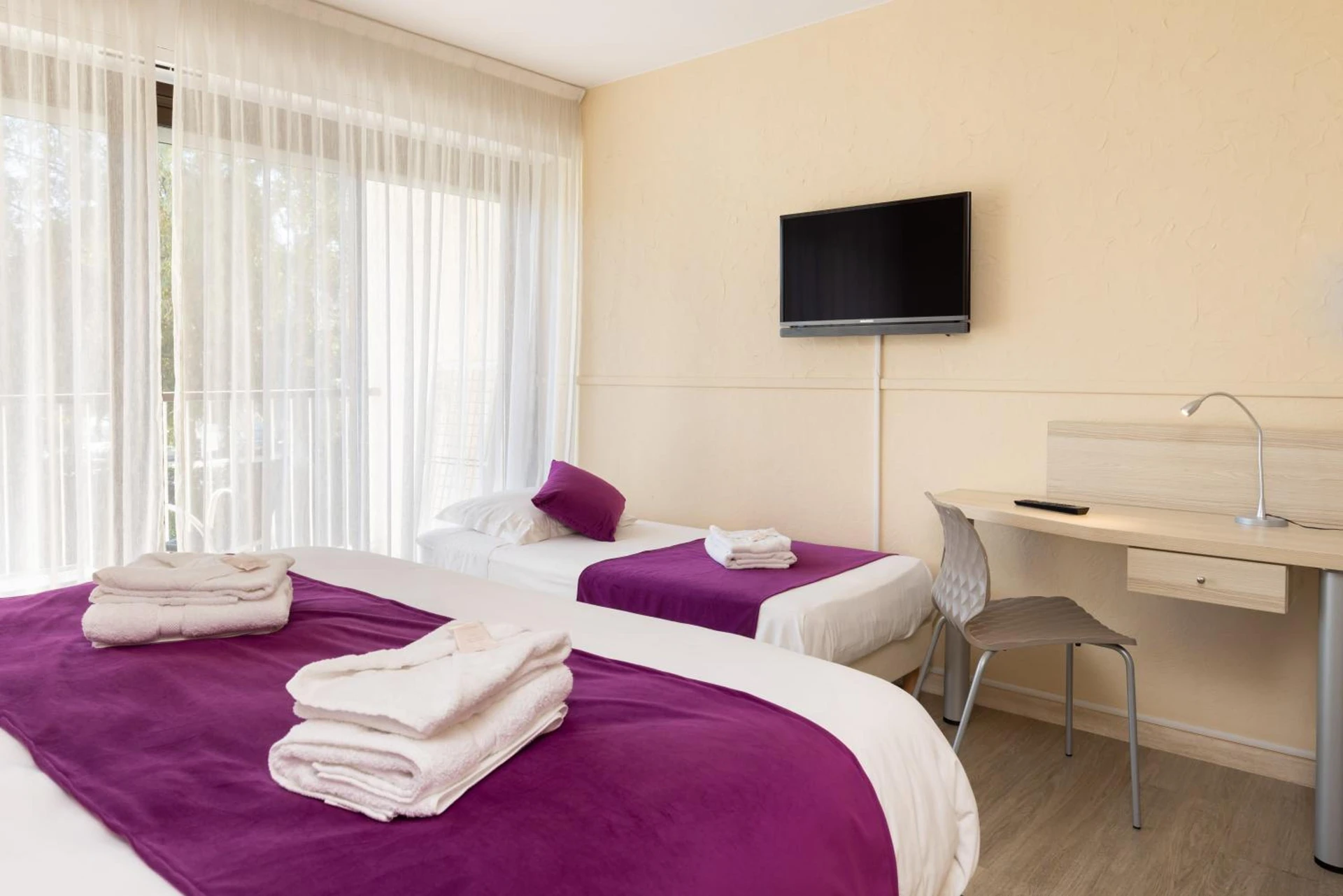 Chambre disponible pour un séminaire d'entreprise à Hotel Club Le Capet - Sainte-Maxime