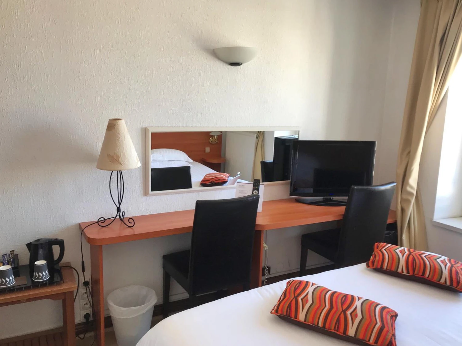 Chambre disponible pour un séminaire d'entreprise à Hotel Colbert - Saint-Jean-de-Luz