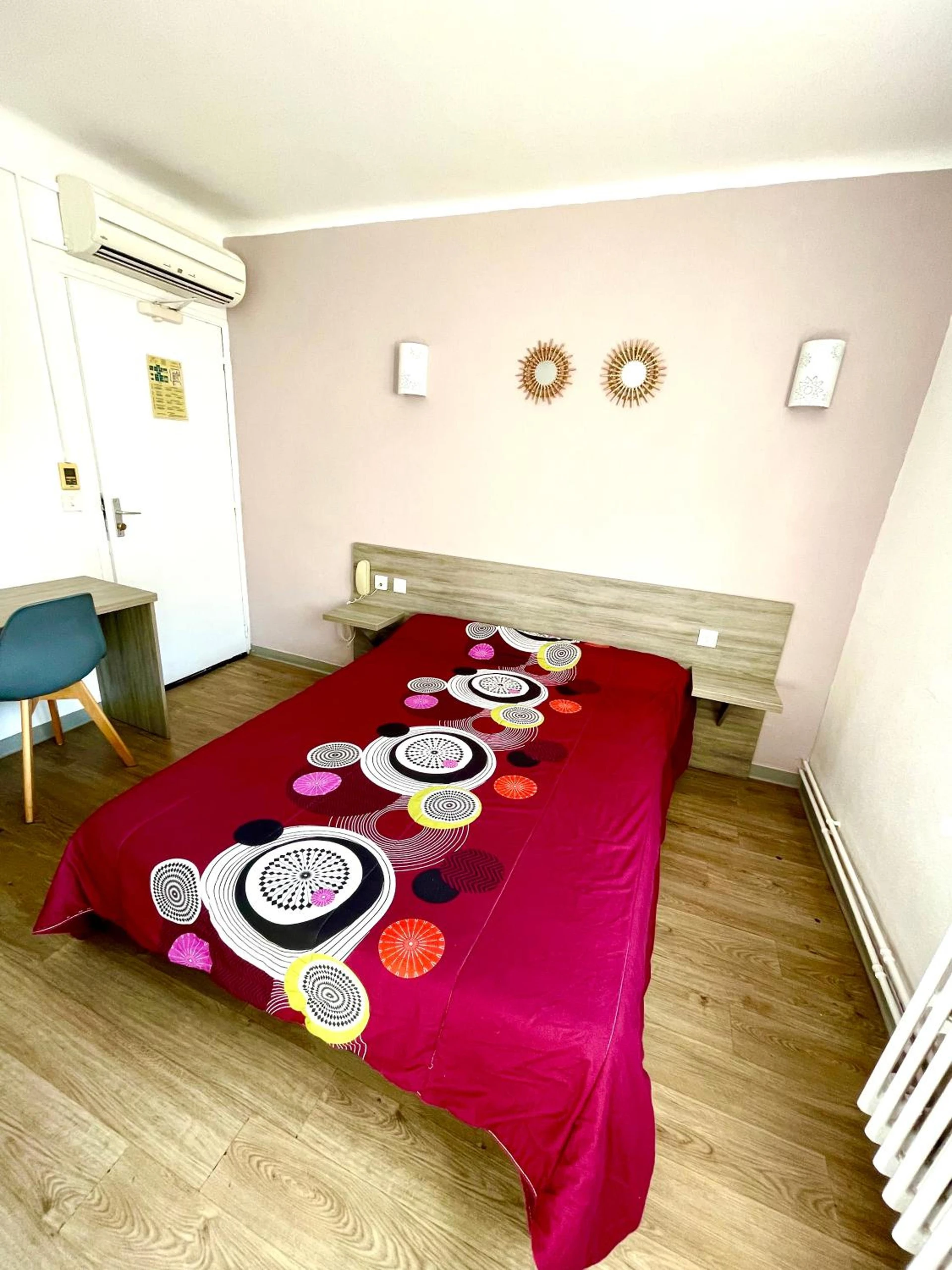 Chambre disponible pour un séminaire d'entreprise à Hôtel Colisée-Verdun Centre Gare Saint-Roch - Montpellier