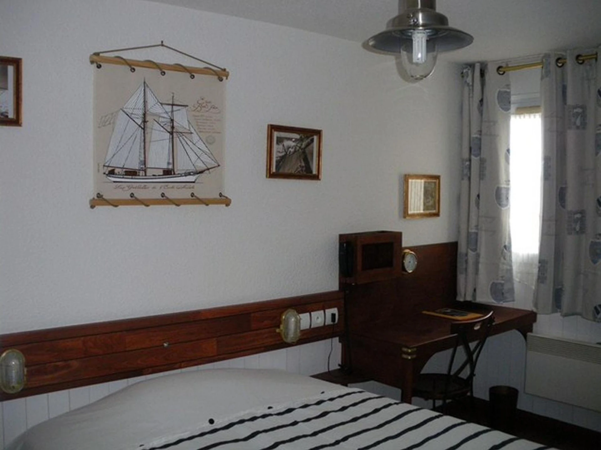 Chambre disponible pour un séminaire d'entreprise à Contact Hôtel Come Inn - Poitiers