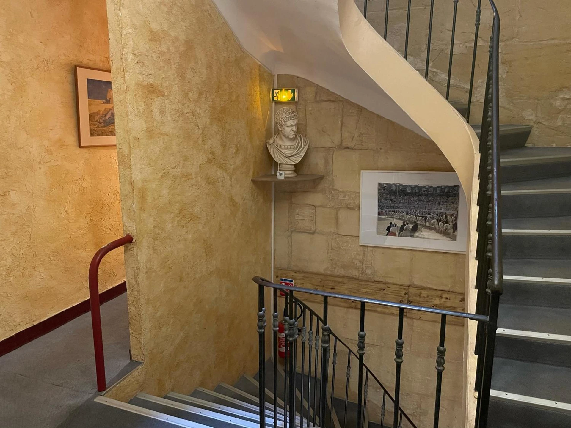 Lieu convivial pour un séminaire d'entreprise à Constantin - Arles - En savoir plus 