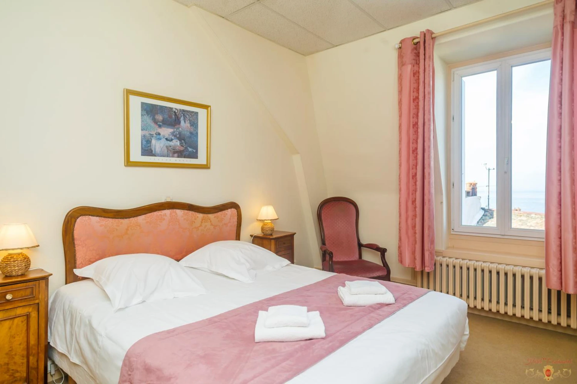 Chambre disponible pour un séminaire d'entreprise à Hôtel Continental - Évian-les-Bains