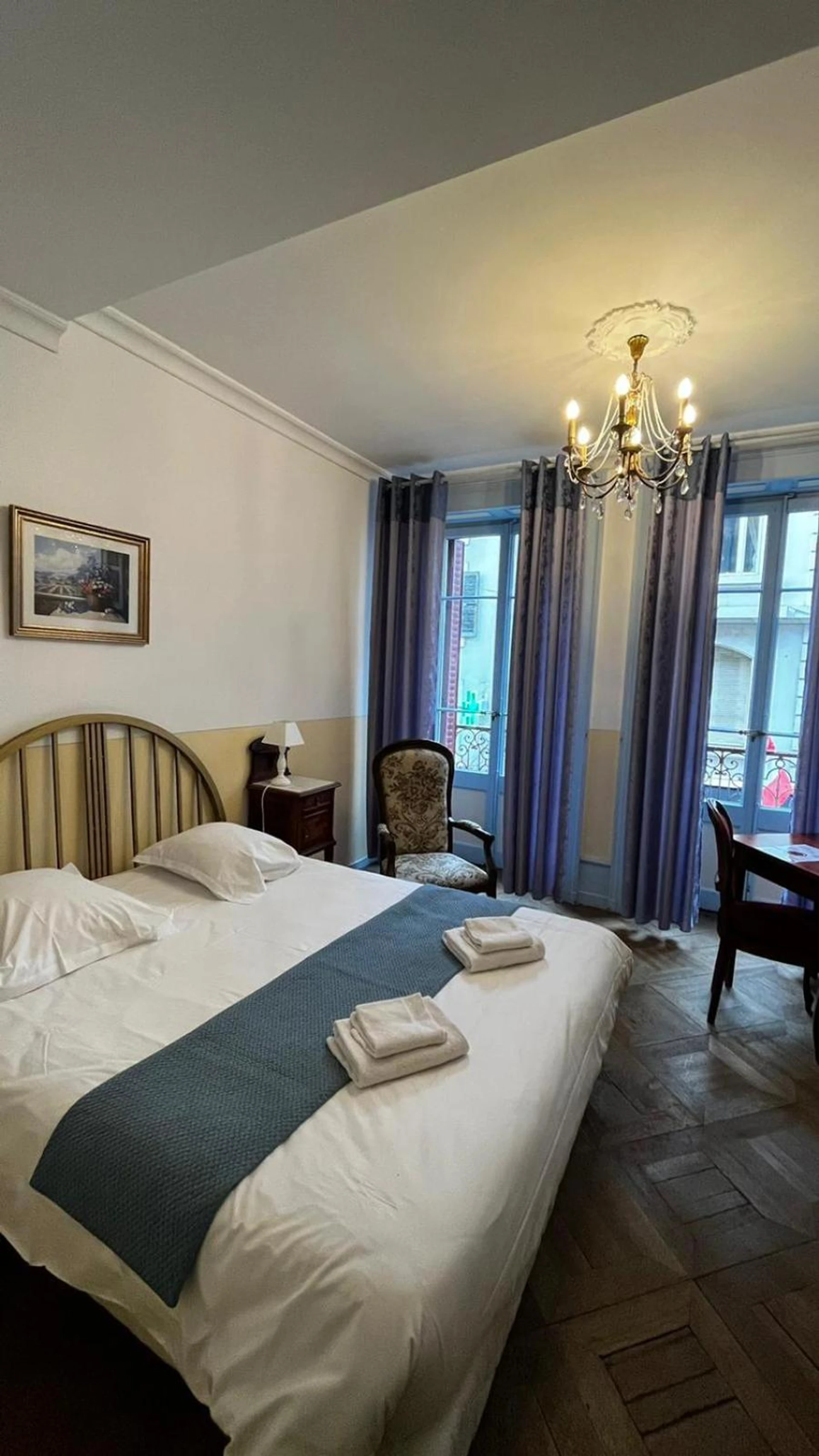 Chambre disponible pour un séminaire d'entreprise à Hôtel Continental - Évian-les-Bains