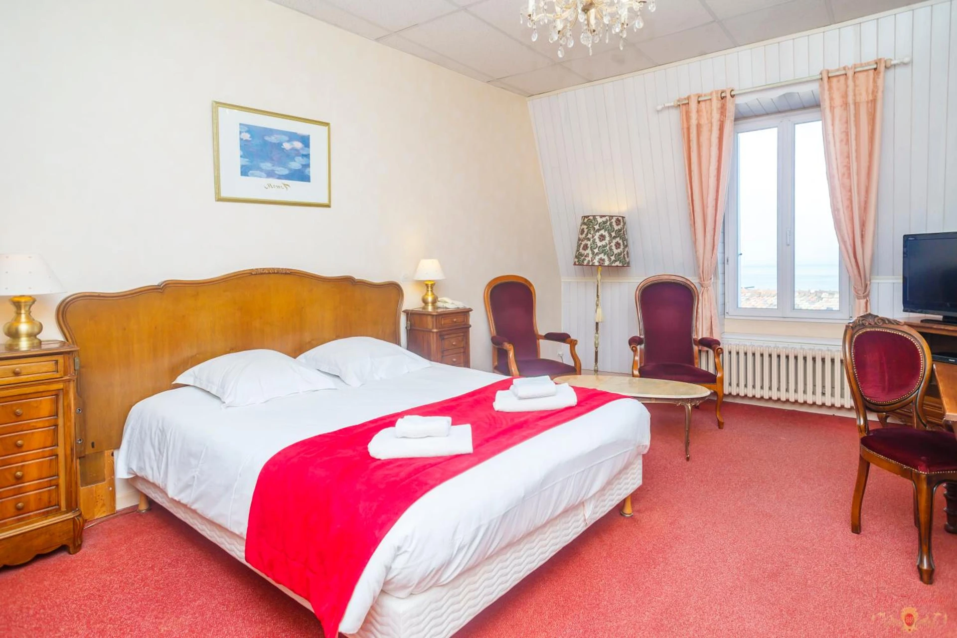 Chambre disponible pour un séminaire d'entreprise à Hôtel Continental - Évian-les-Bains