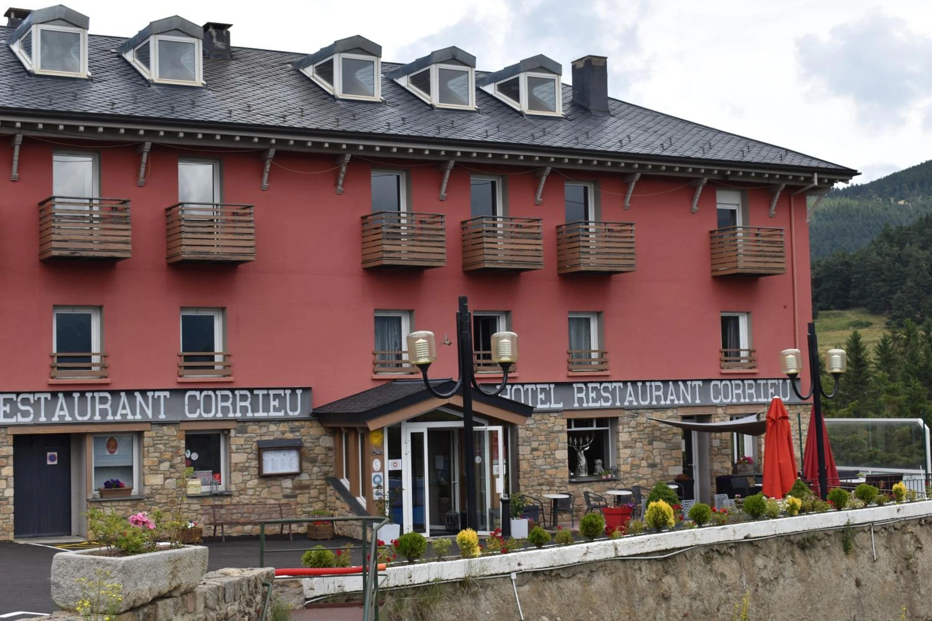 Organiser un séminaire d'entreprise : Hotel Corrieu à la-llagonne